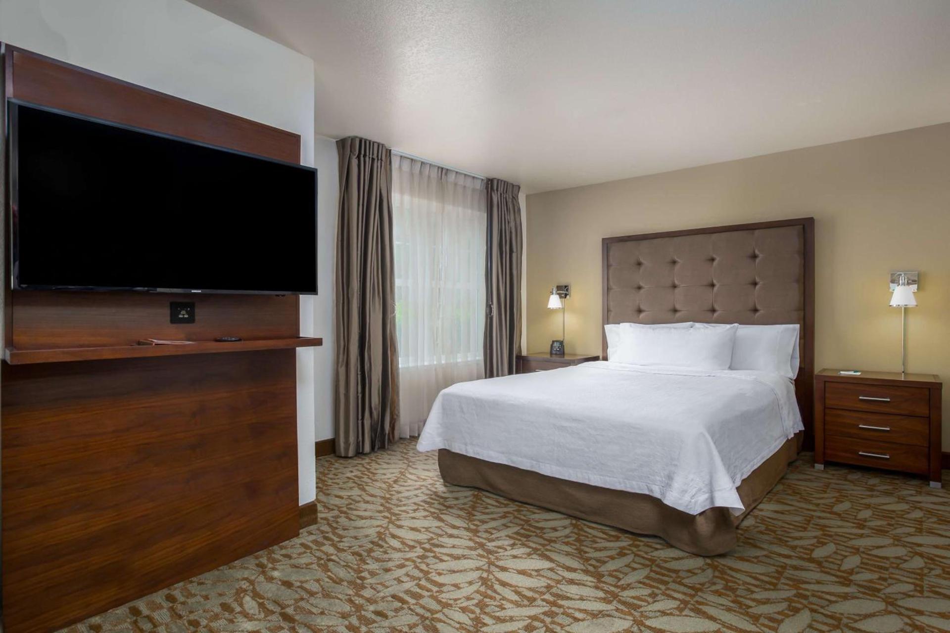 Homewood Suites by Hilton Newark Fremont photo 45