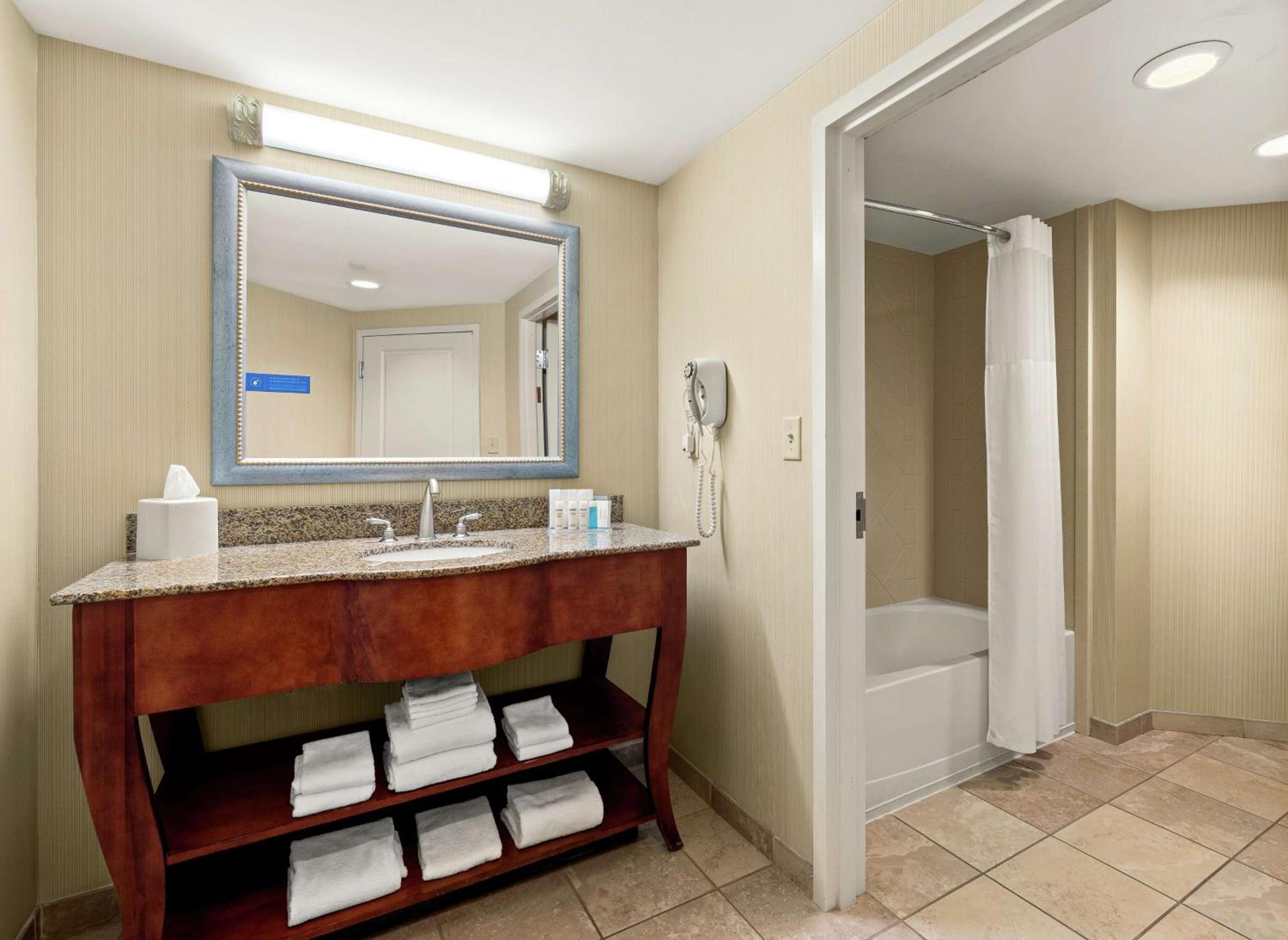 Hampton Inn & Suites North Conway photo 25