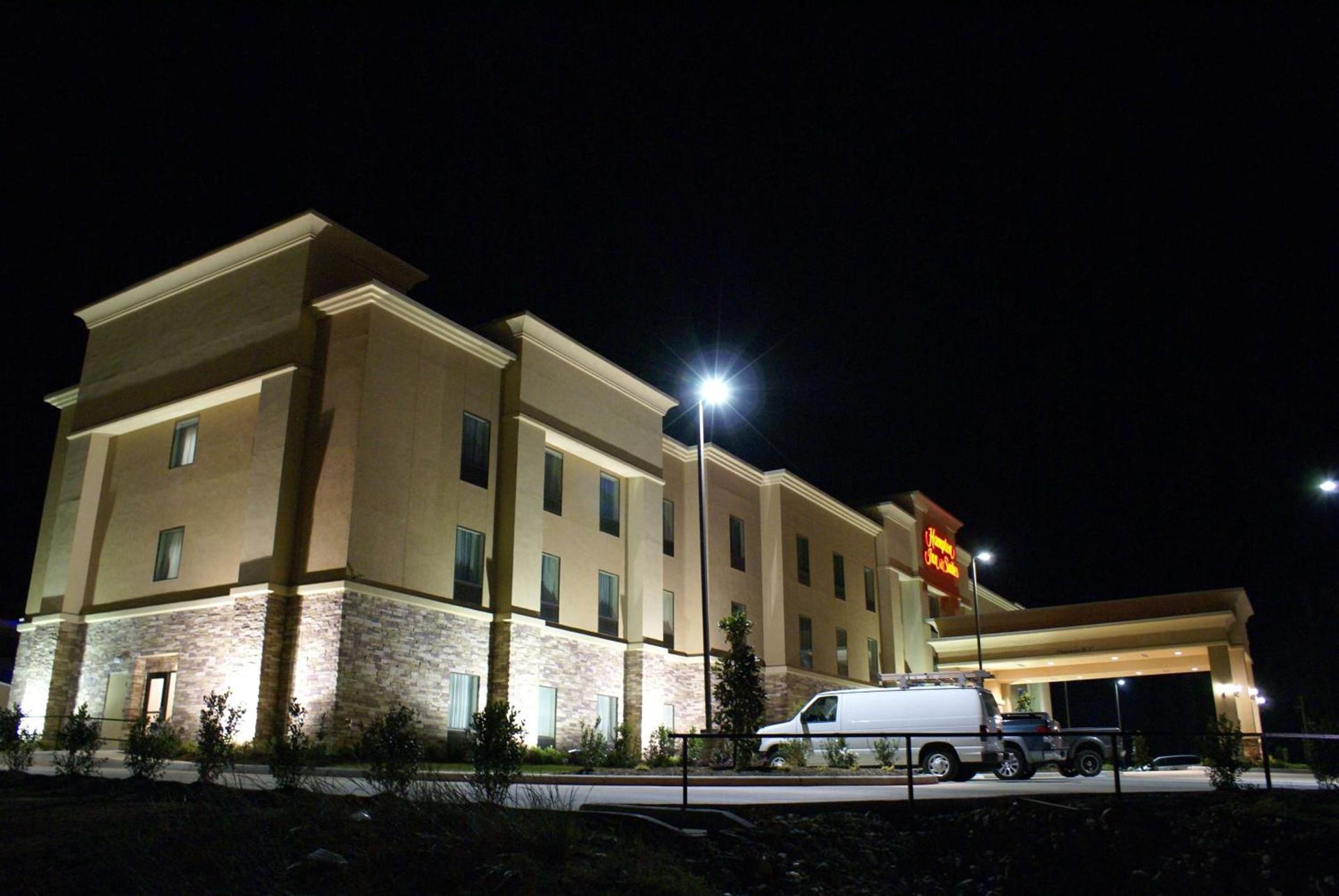Hampton Inn & Suites Center photo 7