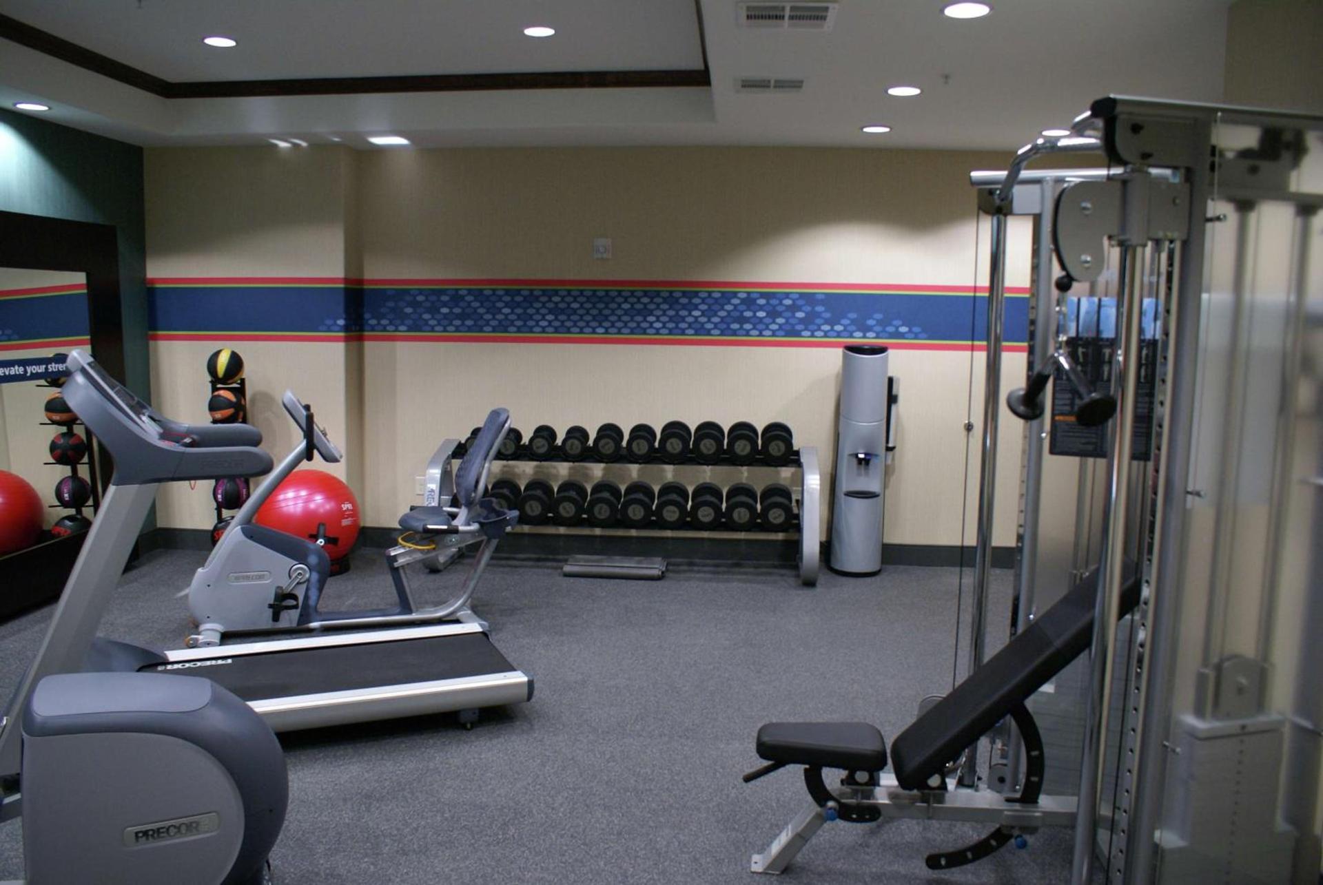 Hampton Inn & Suites Center photo 15