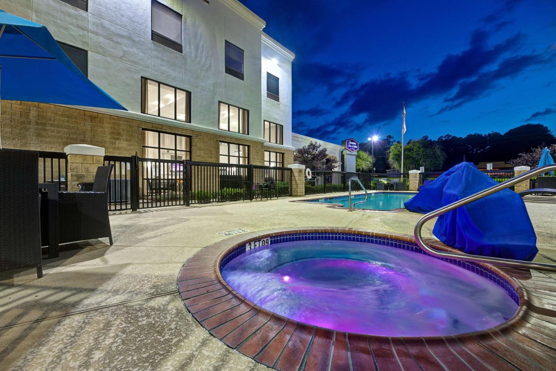 Hampton Inn & Suites Nacogdoches photo 7