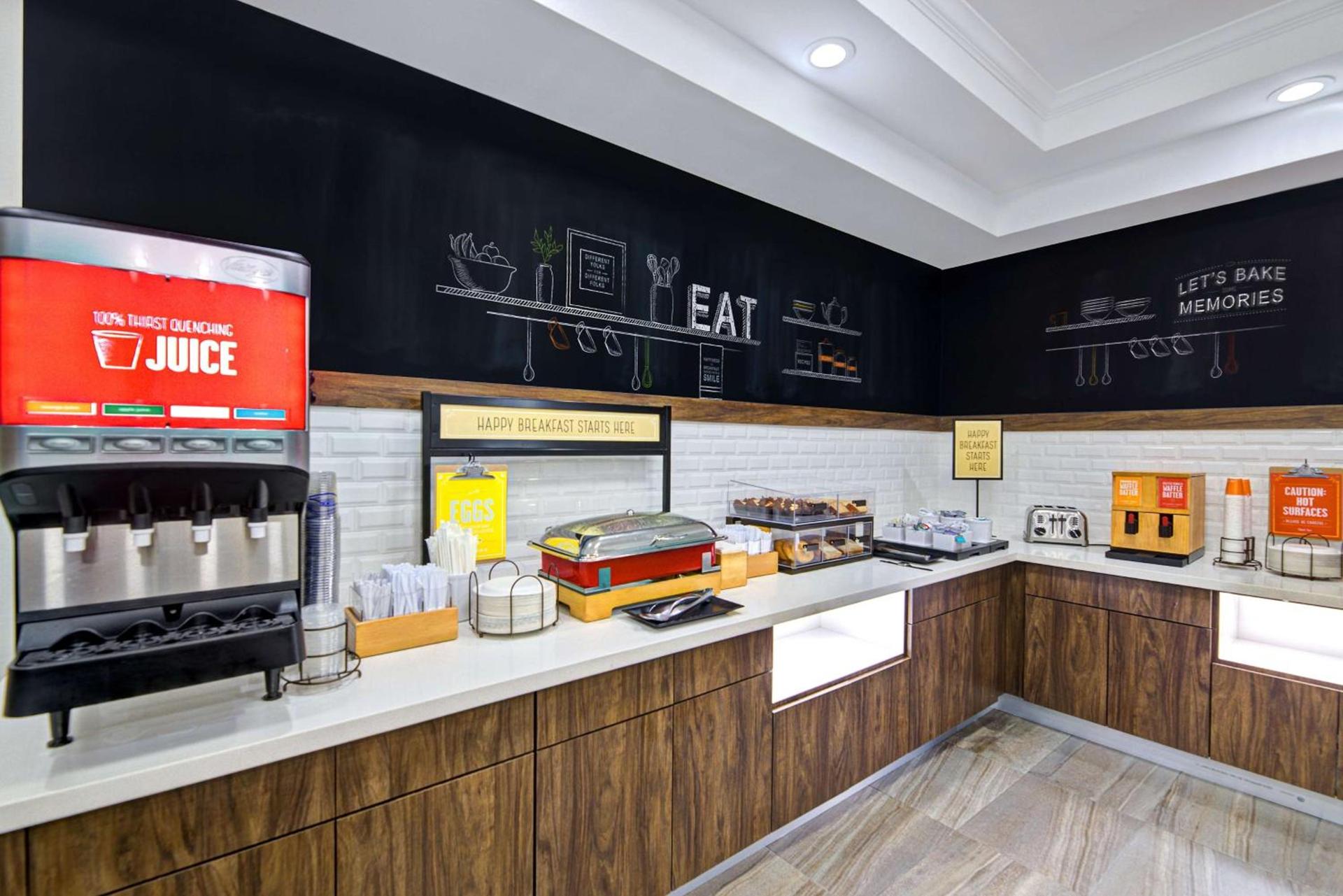 Hampton Inn & Suites Nacogdoches photo 10