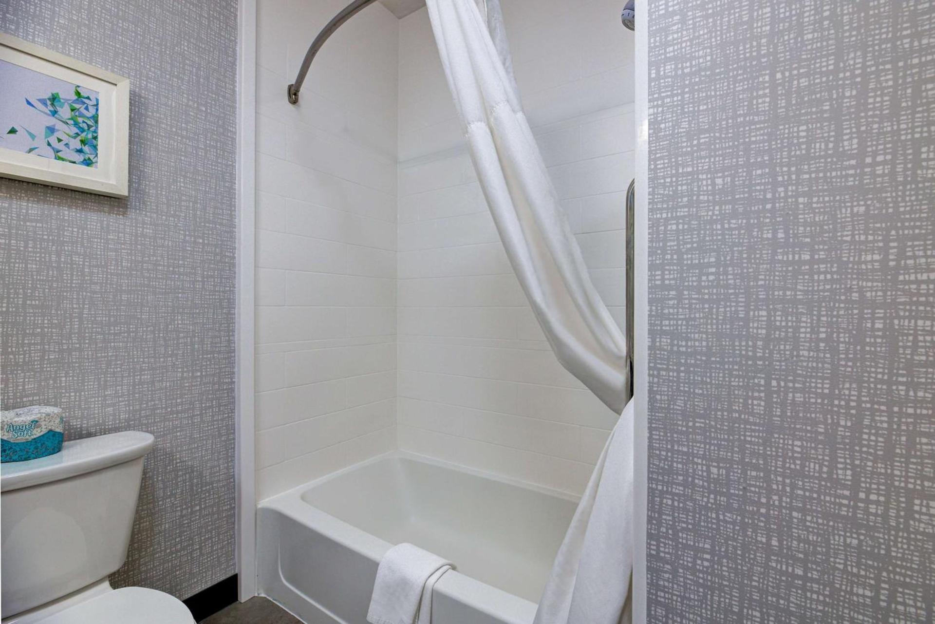 Hampton Inn & Suites Nacogdoches photo 19