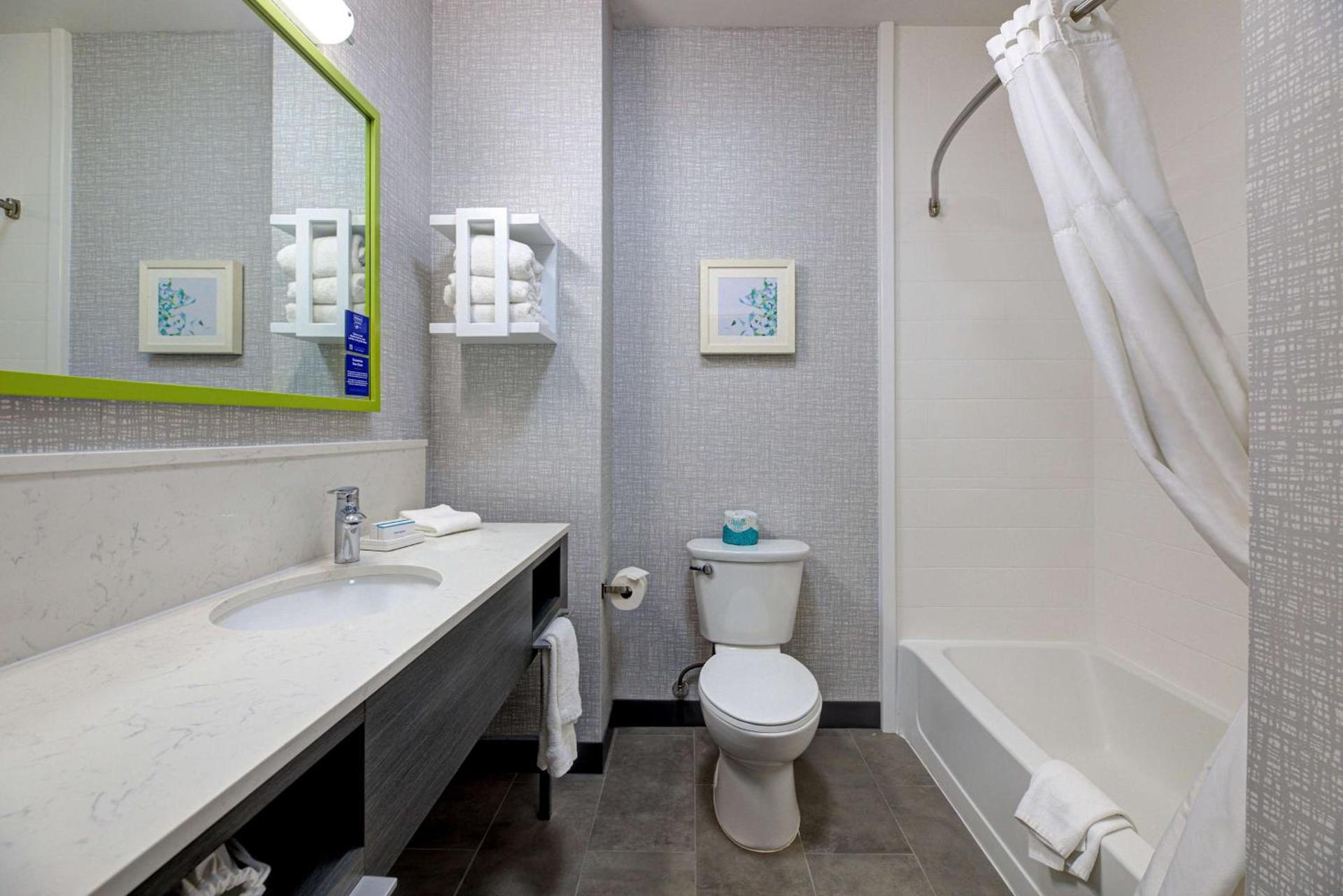 Hampton Inn & Suites Nacogdoches photo 22