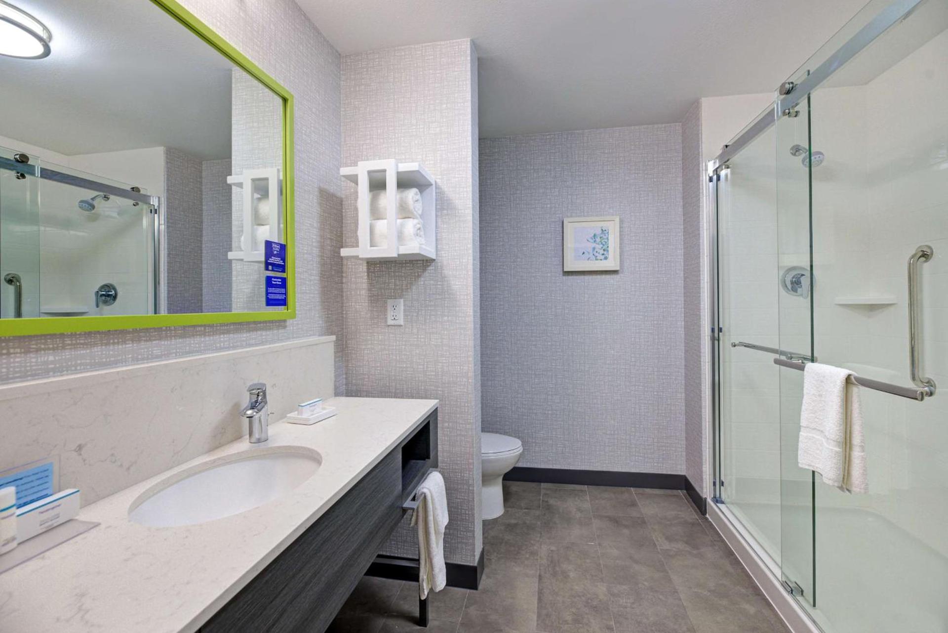Hampton Inn & Suites Nacogdoches photo 24