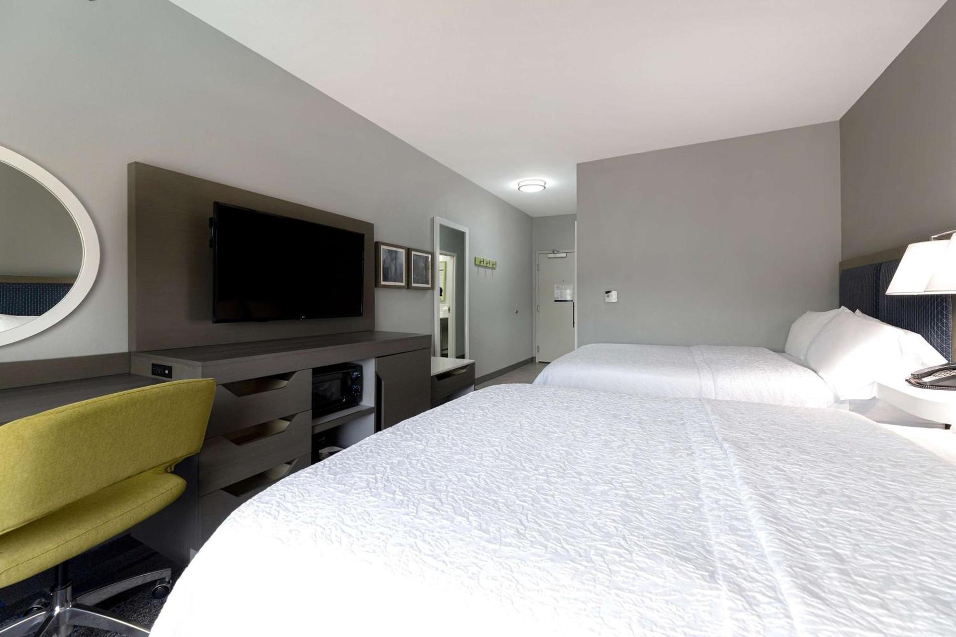 Hampton Inn & Suites Nacogdoches photo 23