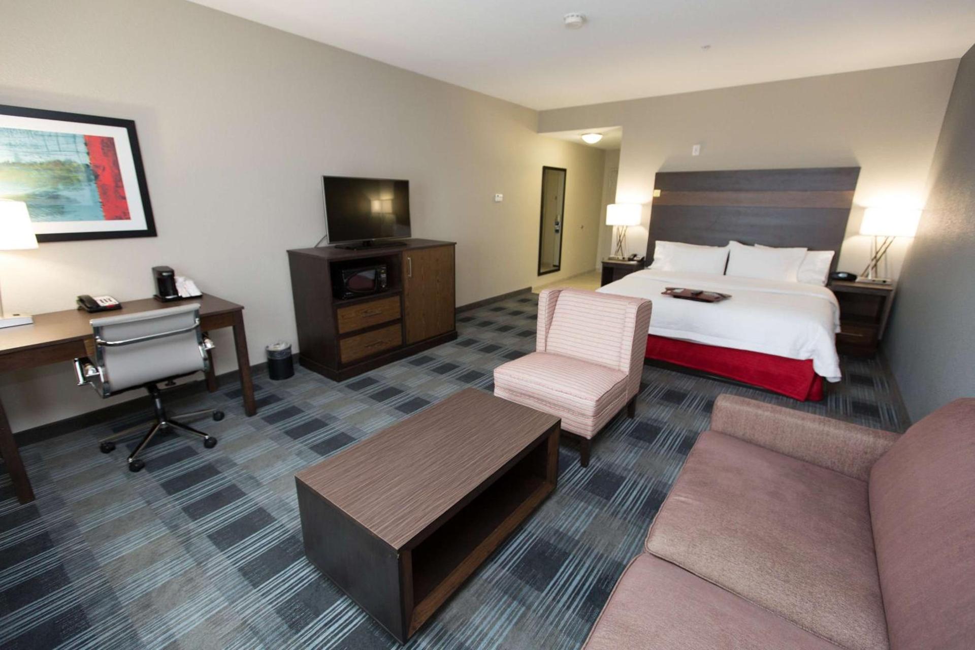 Hampton Inn & Suites Oklahoma City Airport photo 22