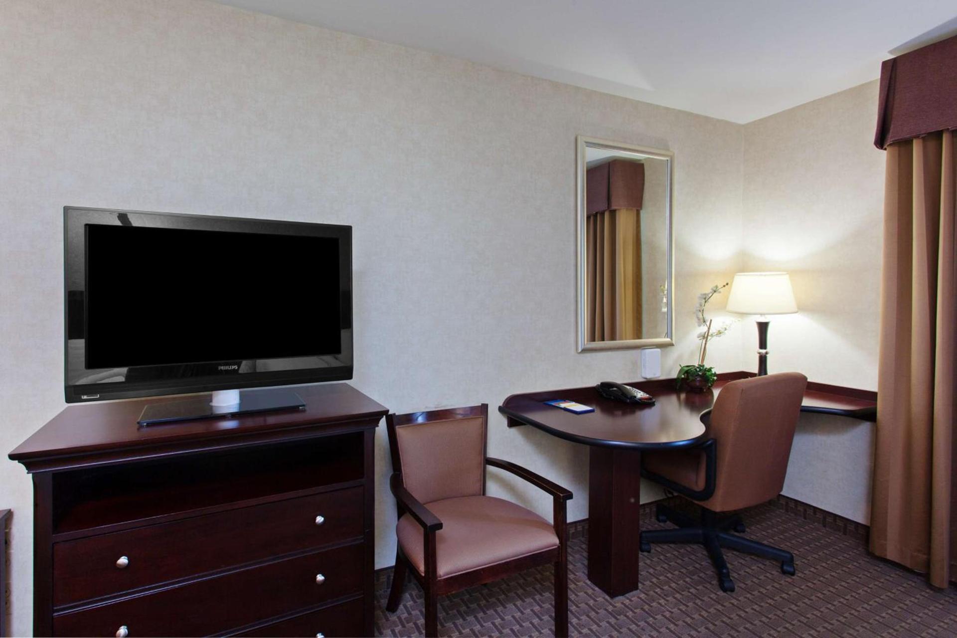 Hampton Inn & Suites Oakland Airport-Alameda photo 13