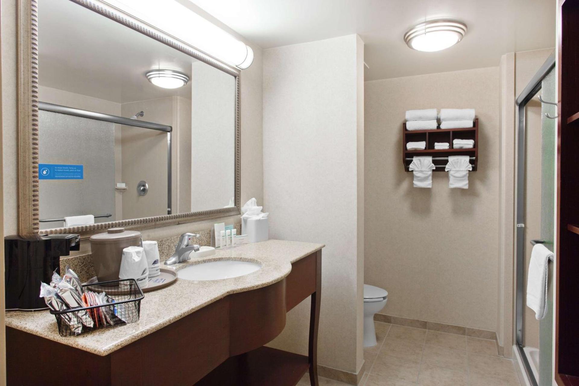 Hampton Inn & Suites Oakland Airport-Alameda photo 14