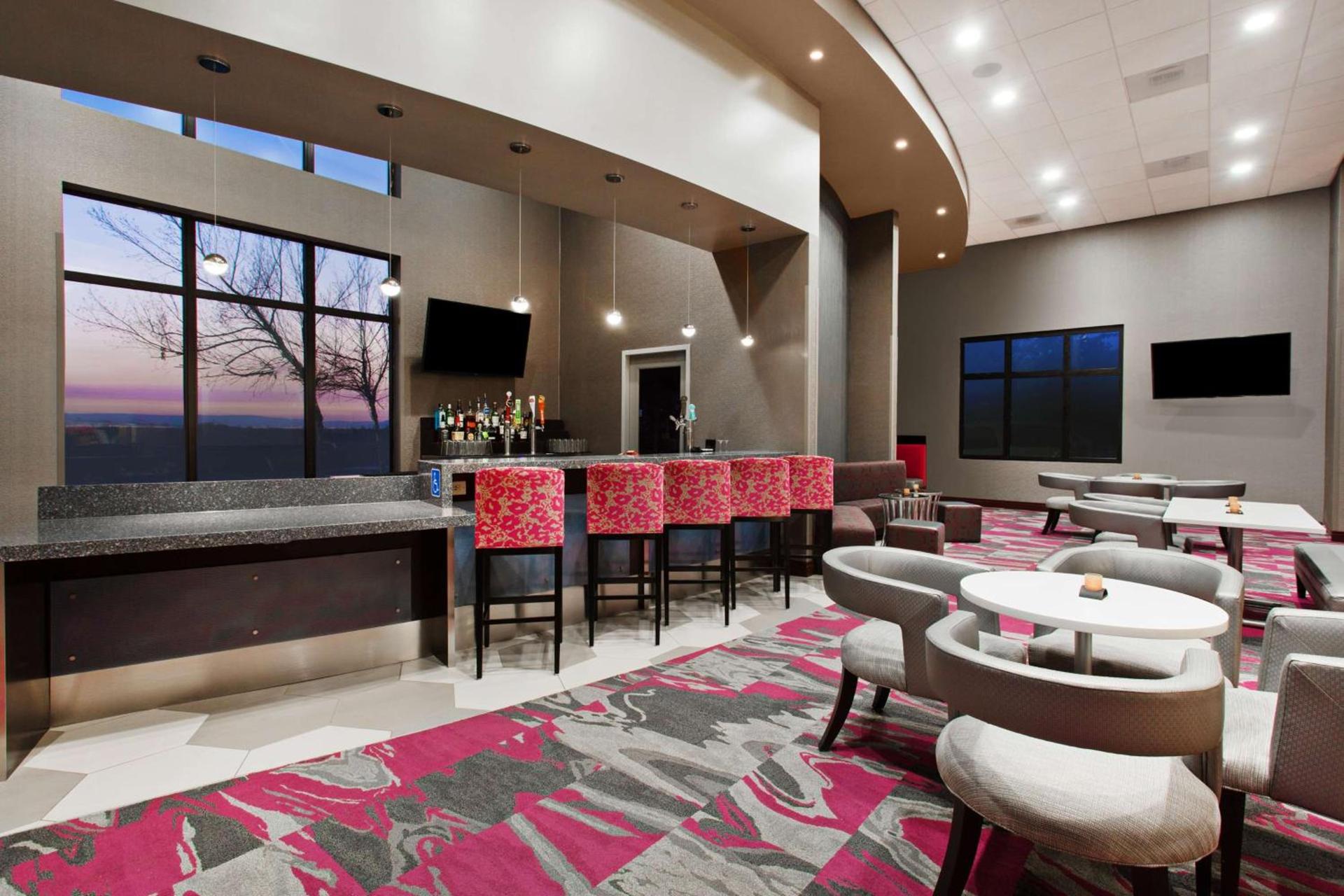 Hampton Inn & Suites Oakland Airport-Alameda photo 29