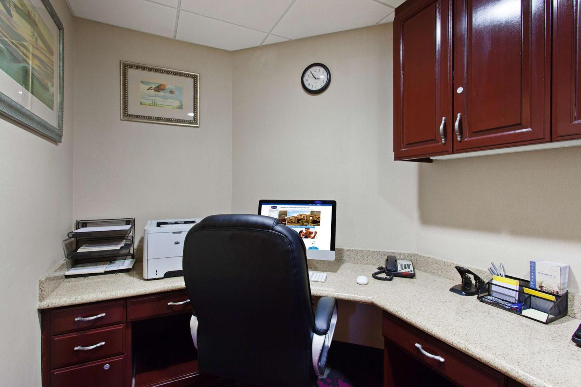 Hampton Inn & Suites Oakland Airport-Alameda photo 32