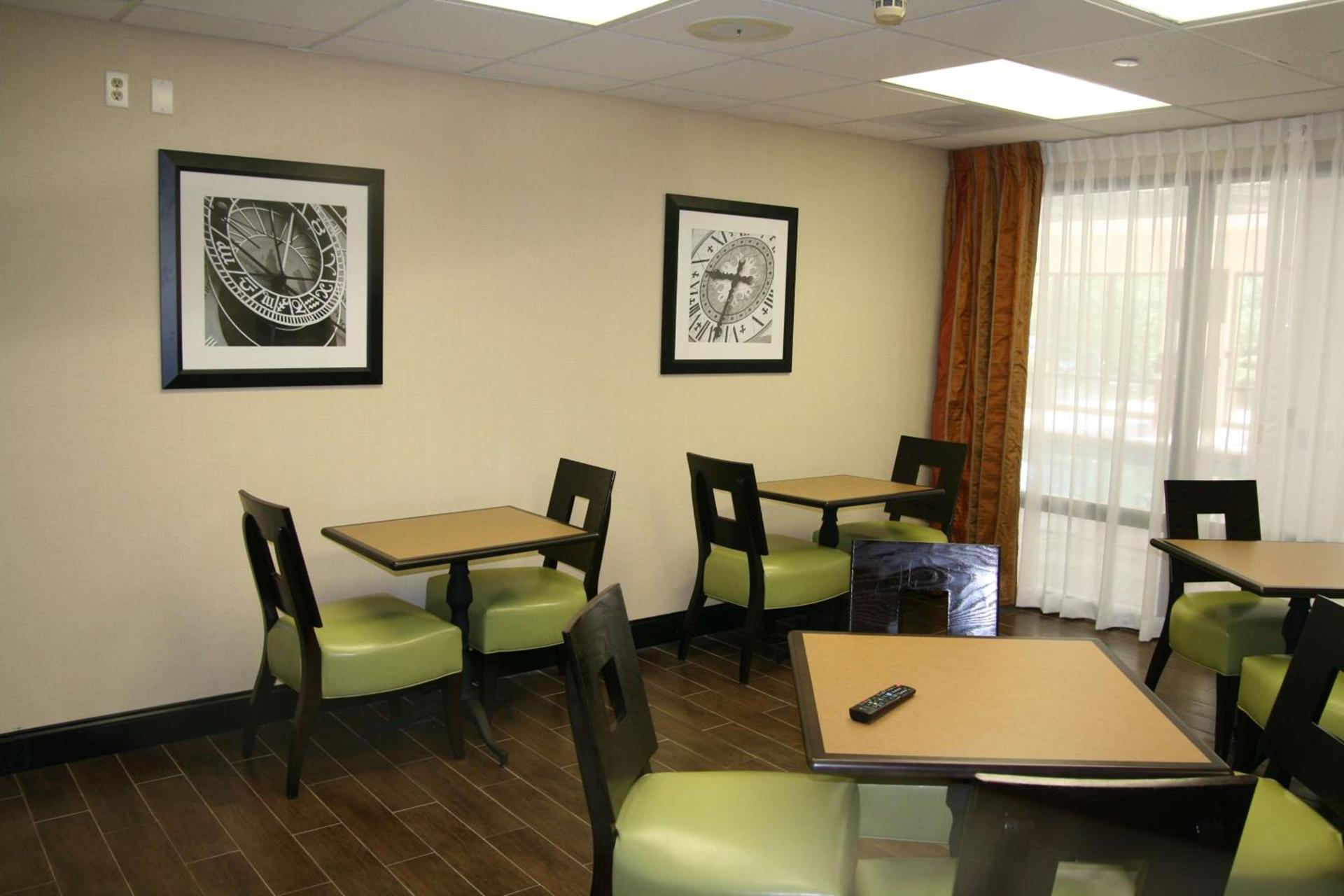 Hampton Inn Olive Branch photo 5