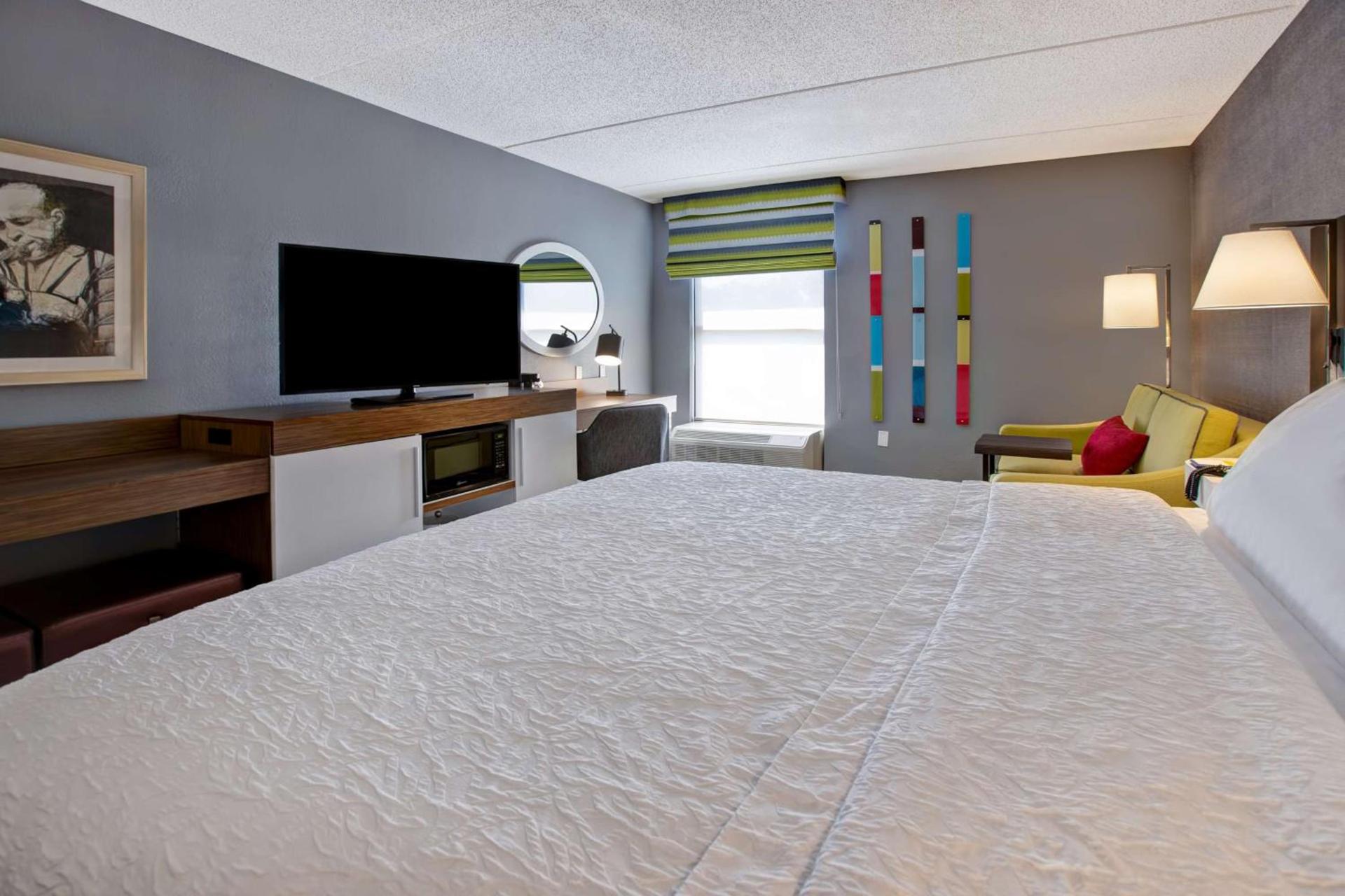 Hampton Inn Olive Branch photo 16