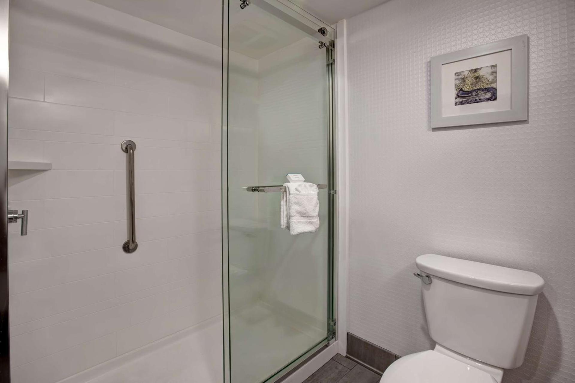 Hampton Inn Olive Branch photo 17