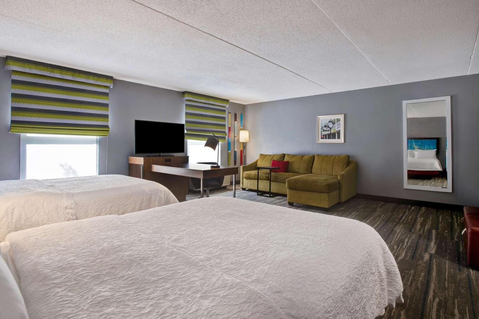 Hampton Inn Olive Branch photo 20