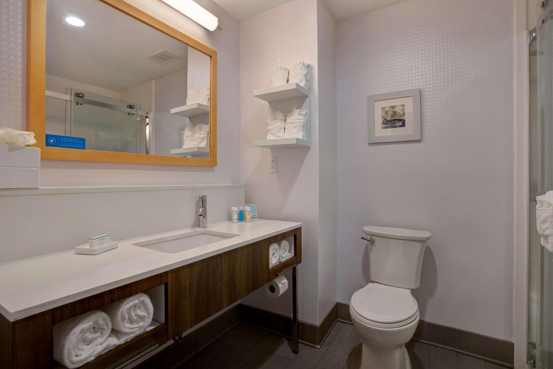 Hampton Inn Olive Branch photo 21