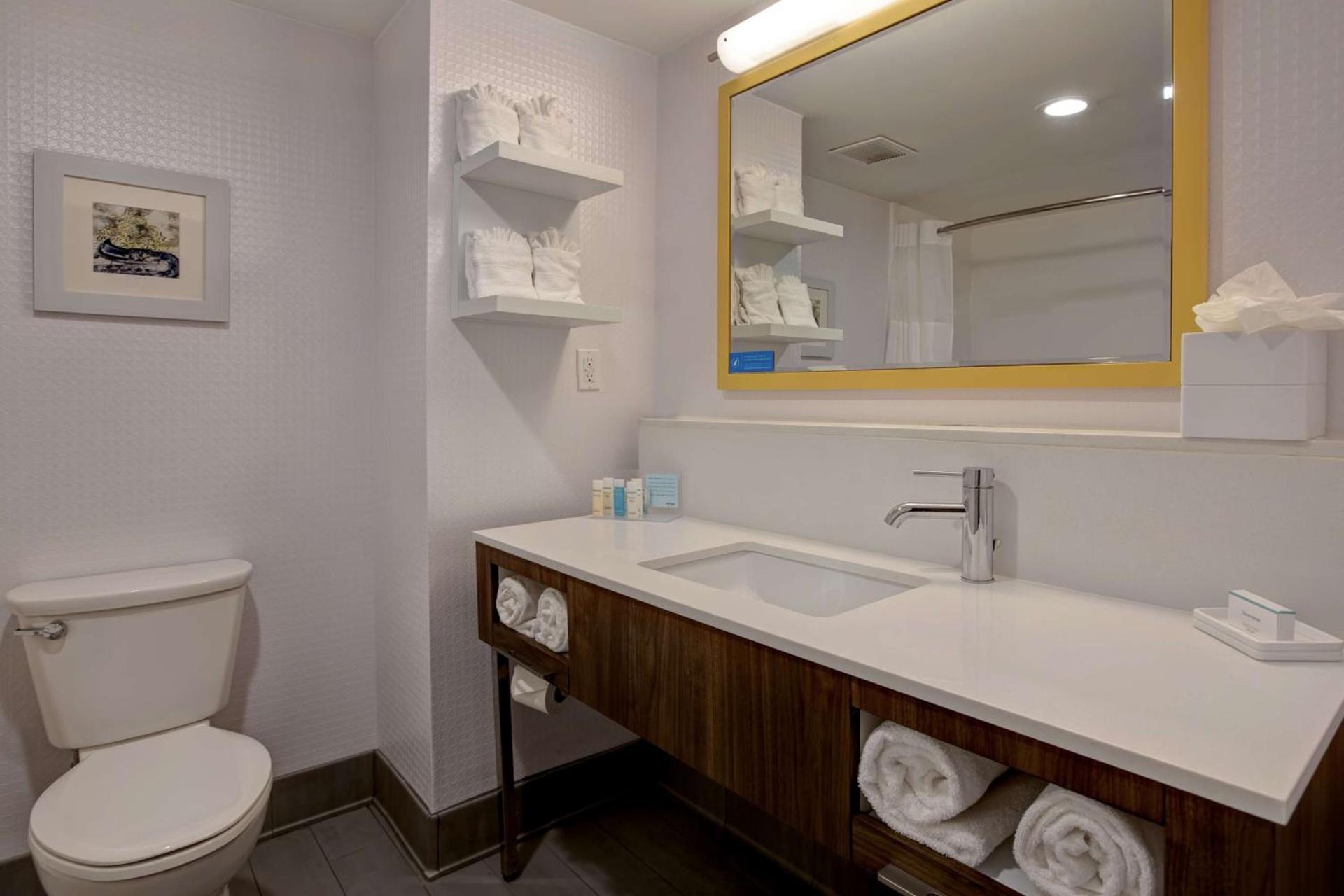 Hampton Inn Olive Branch photo 40