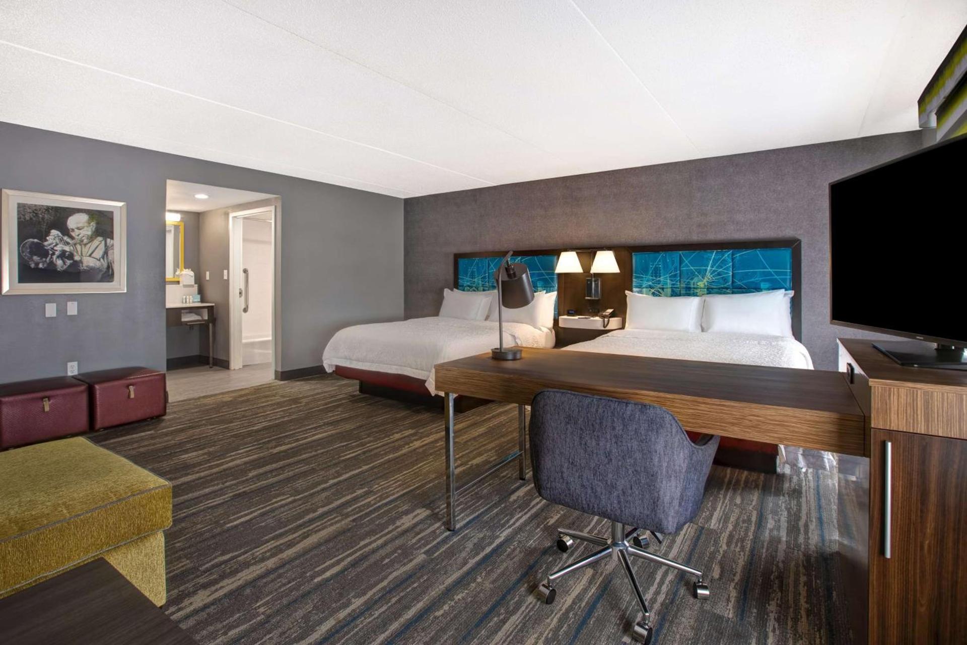 Hampton Inn Olive Branch photo 43