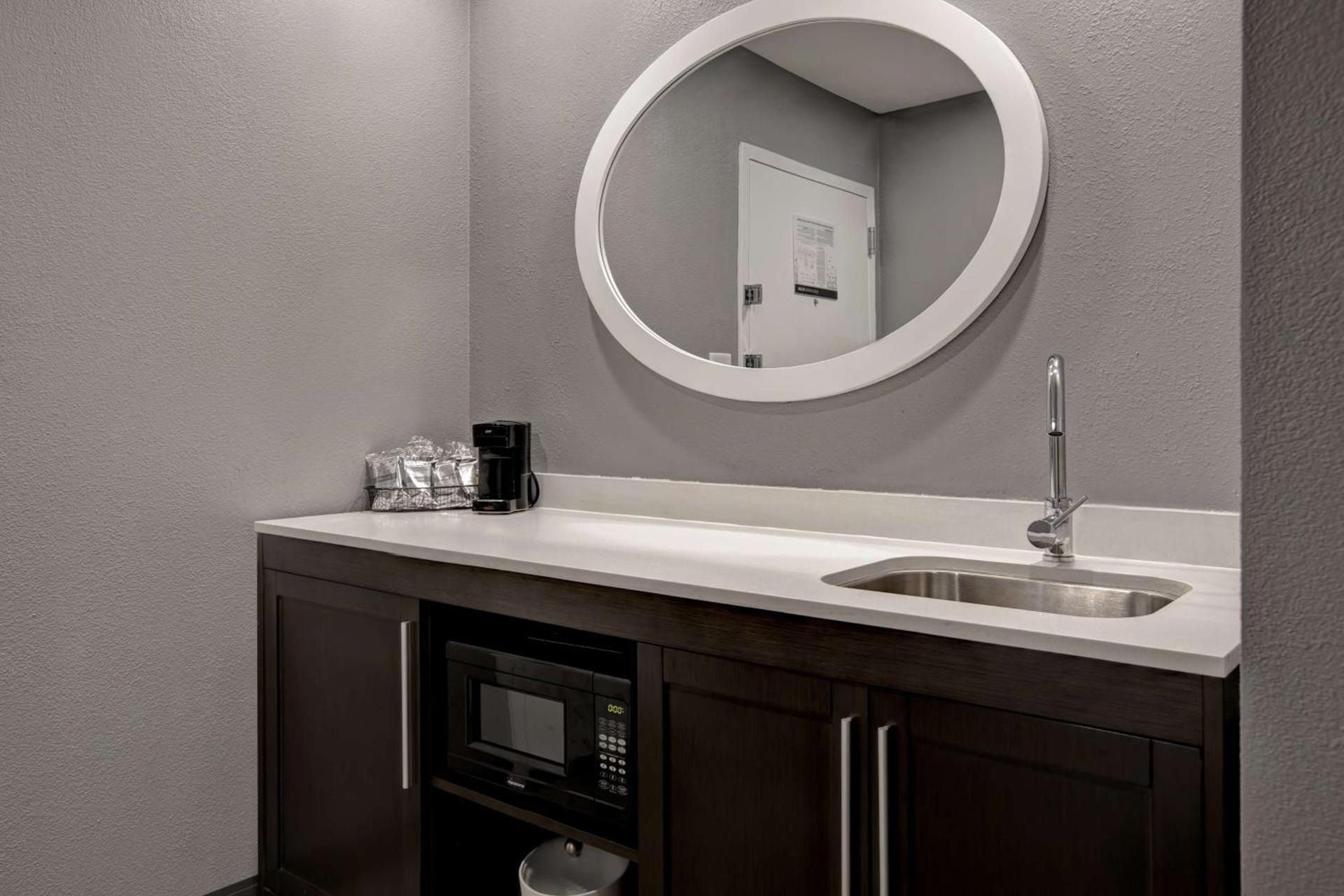 Hampton Inn Olive Branch photo 44