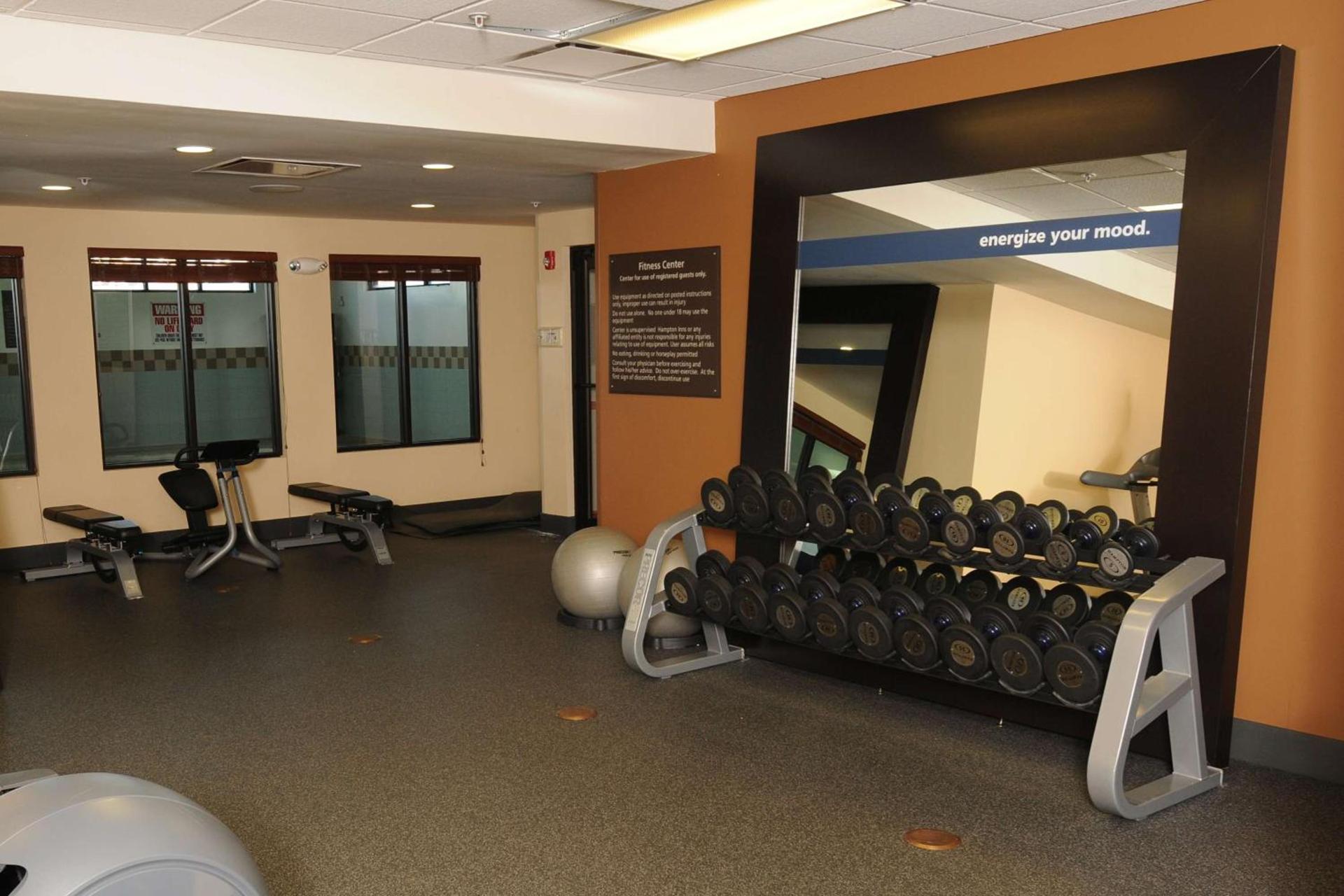 Newly Renovated Hampton Inn Omaha West Lakeside photo 13