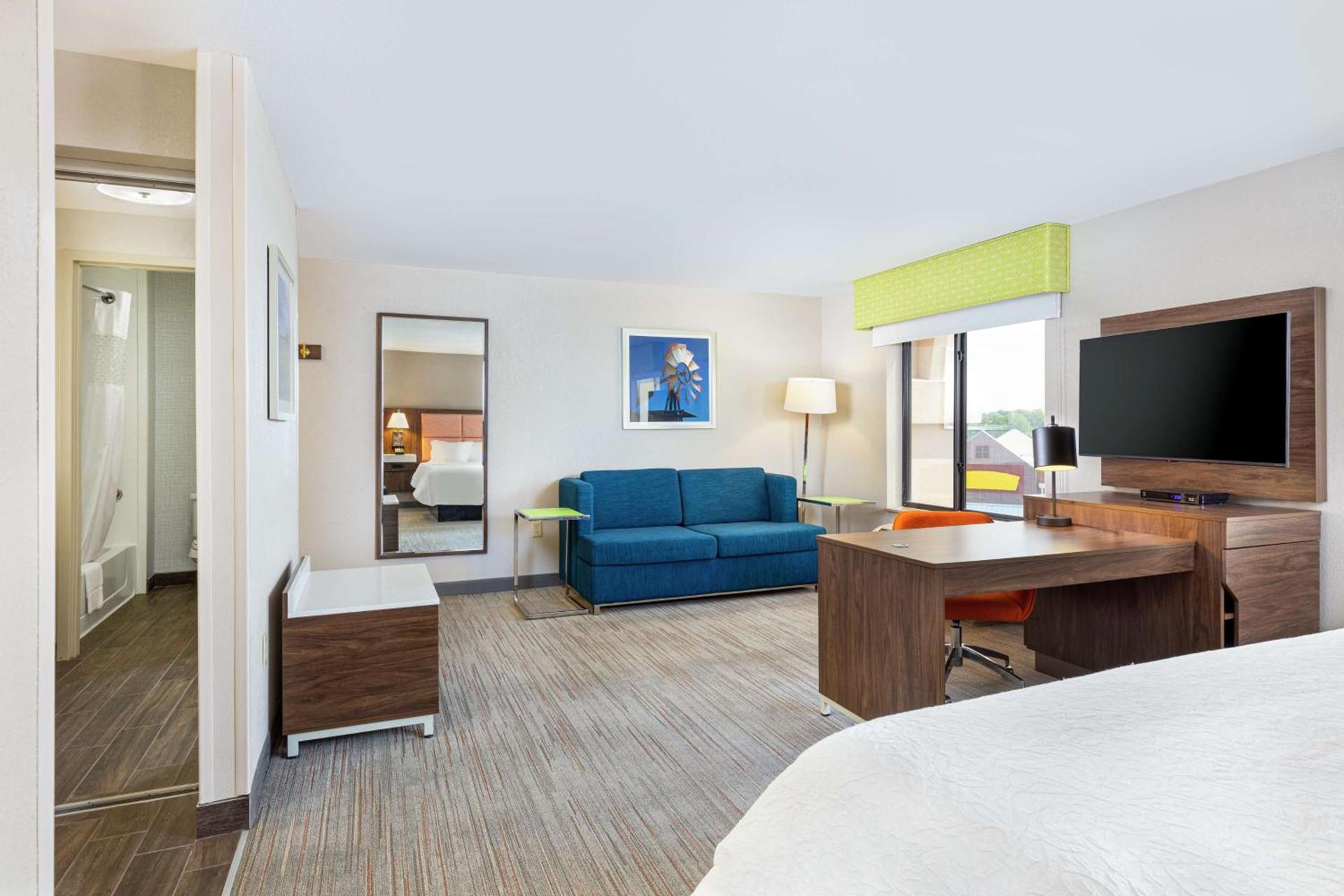Newly Renovated Hampton Inn Omaha West Lakeside photo 26
