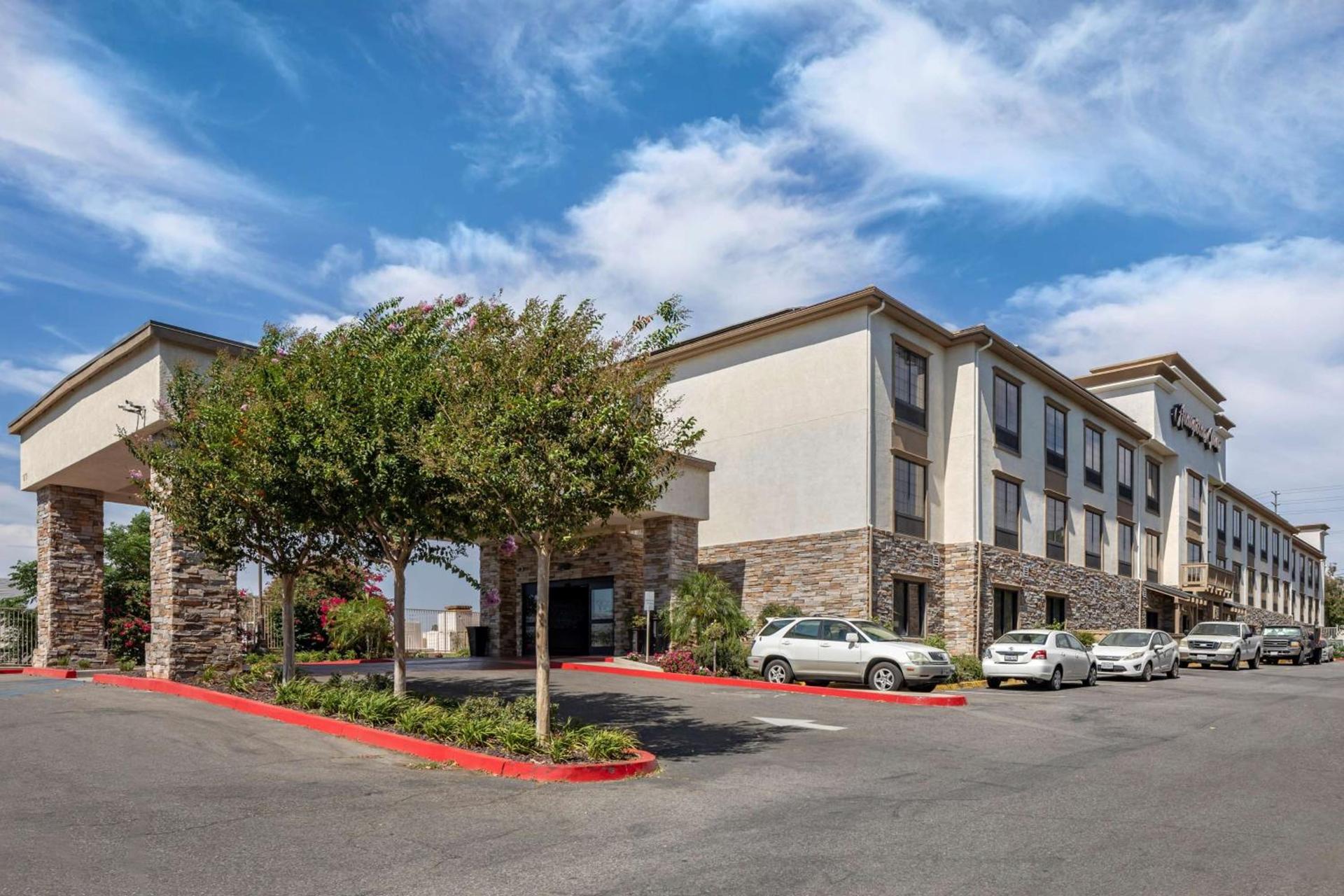 Hampton Inn Norco/Corona photo 2