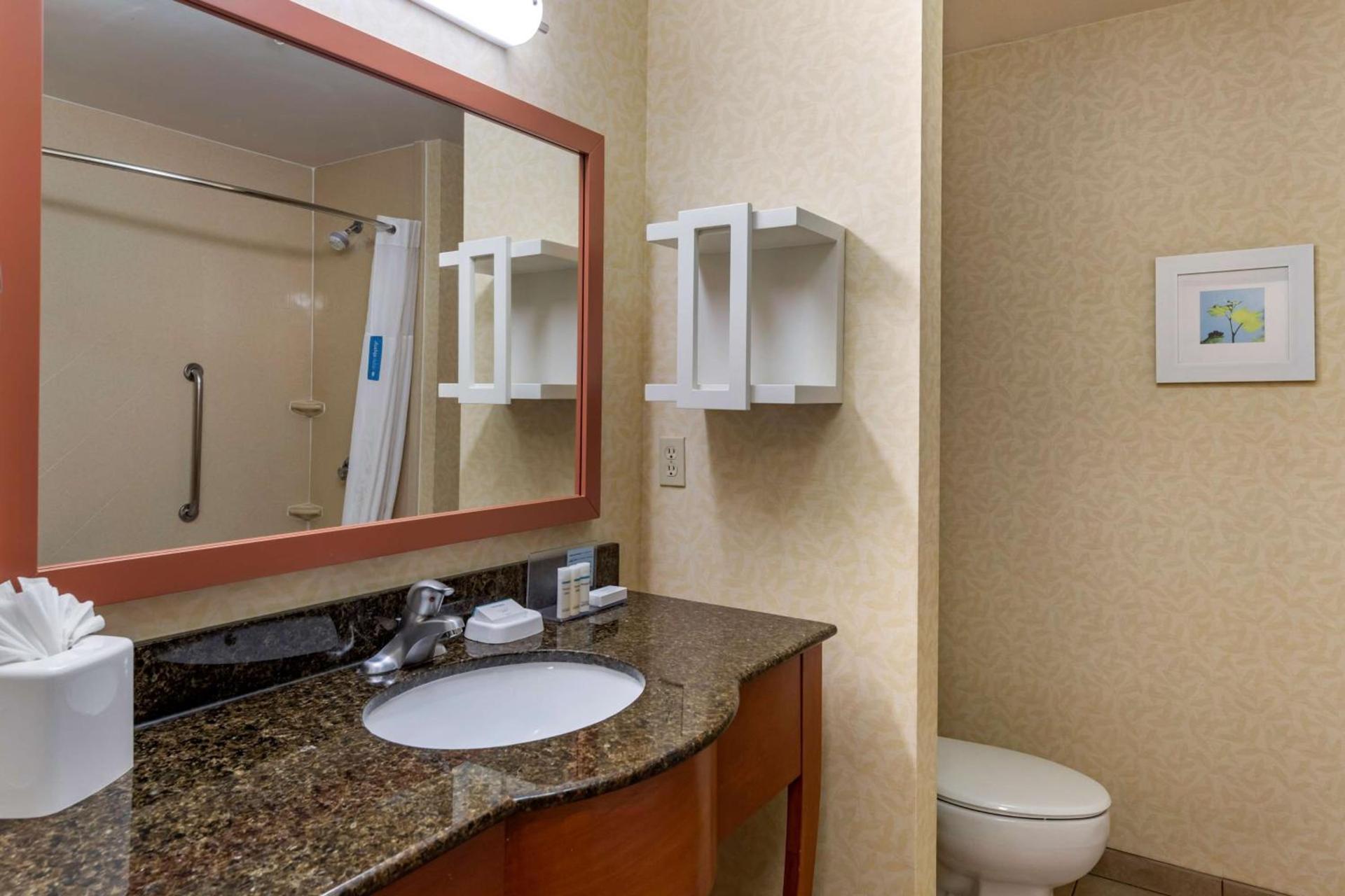 Hampton Inn Norco/Corona photo 24