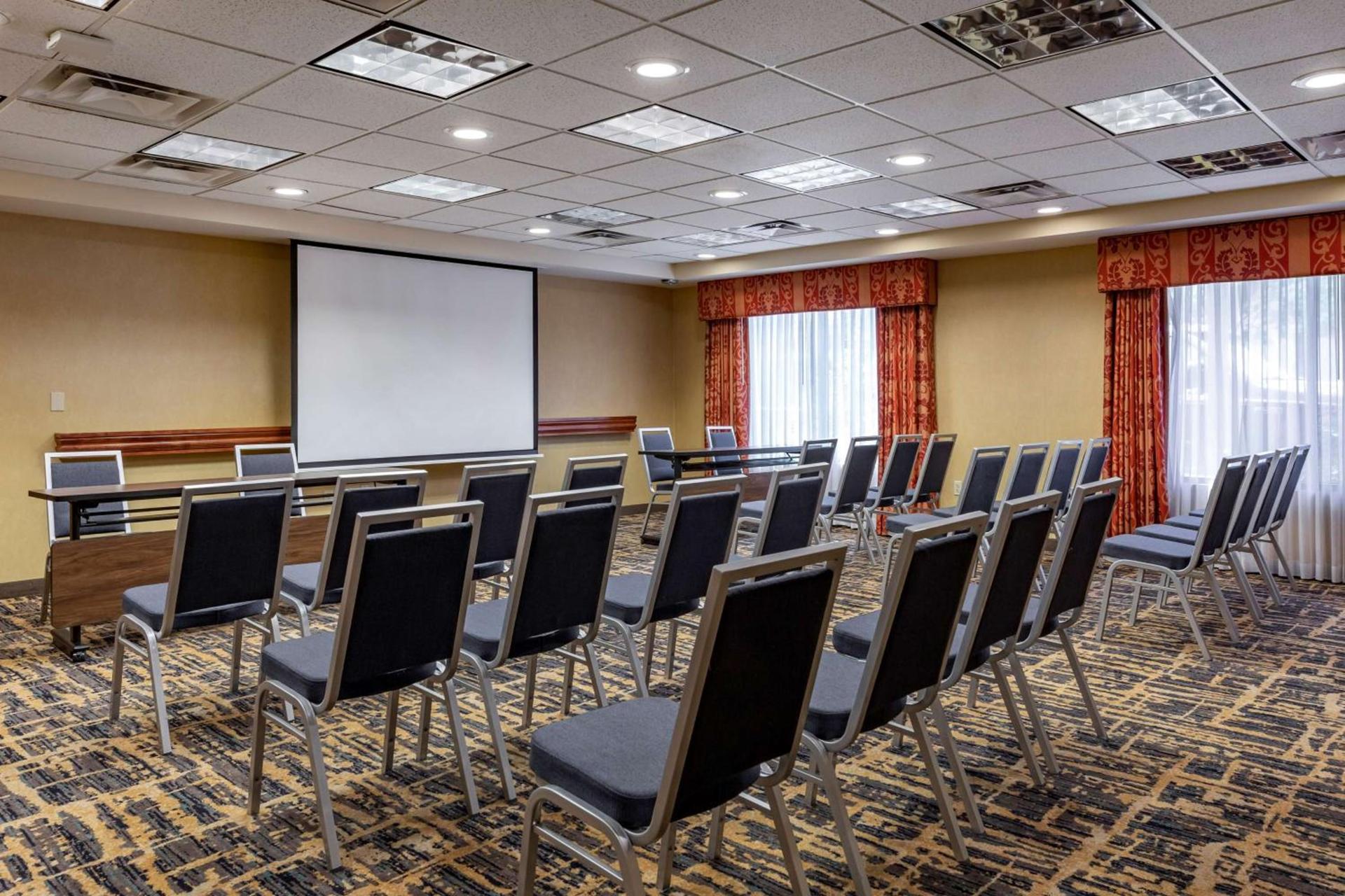 Hampton Inn Norco/Corona photo 28