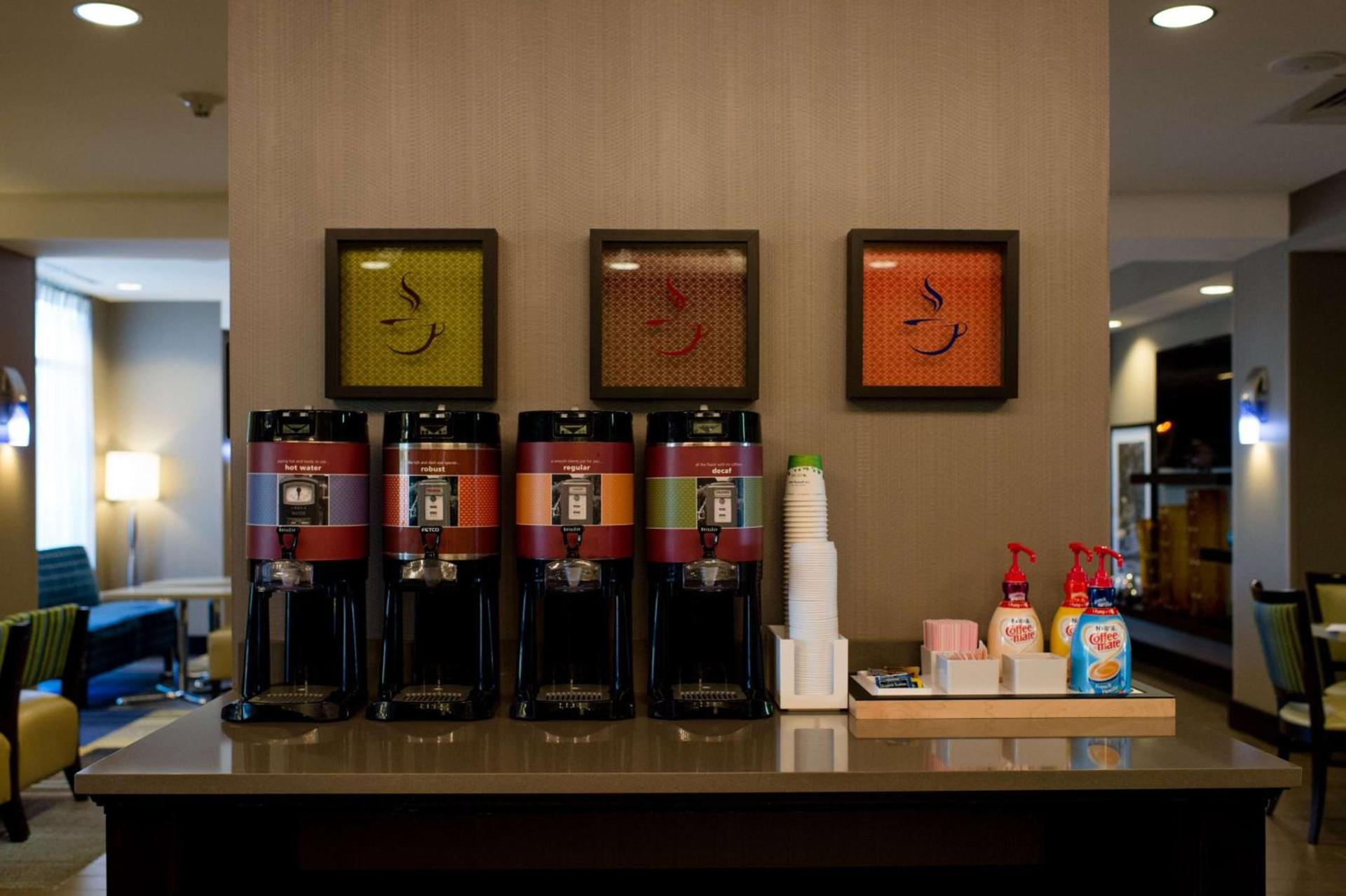 Hampton Inn Oxford/Conference Center photo 8