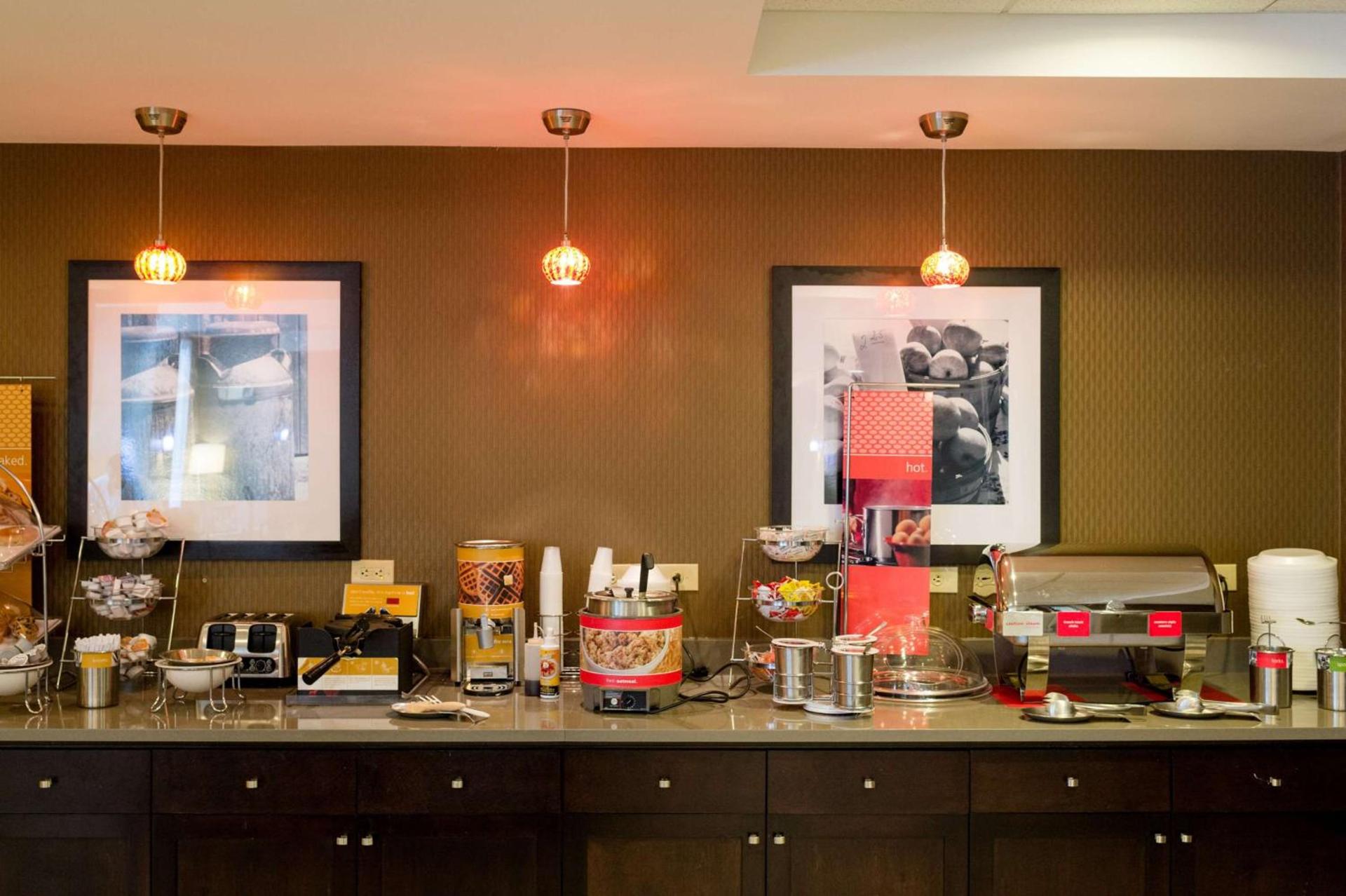 Hampton Inn Oxford/Conference Center photo 20
