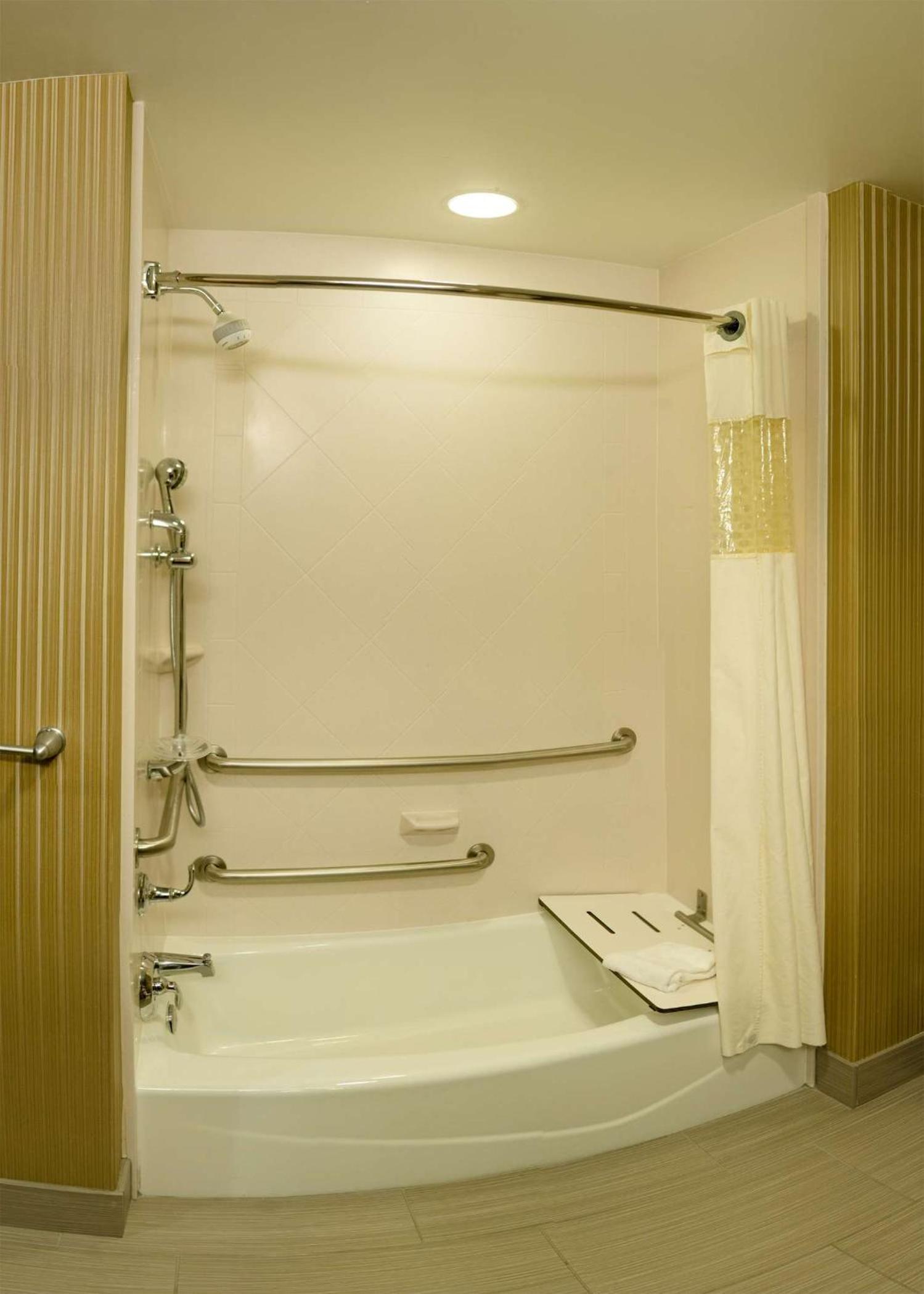 Hampton Inn Oxford/Conference Center photo 44