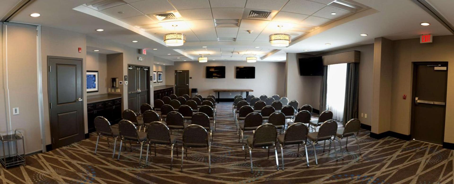 Hampton Inn Oxford/Conference Center photo 54