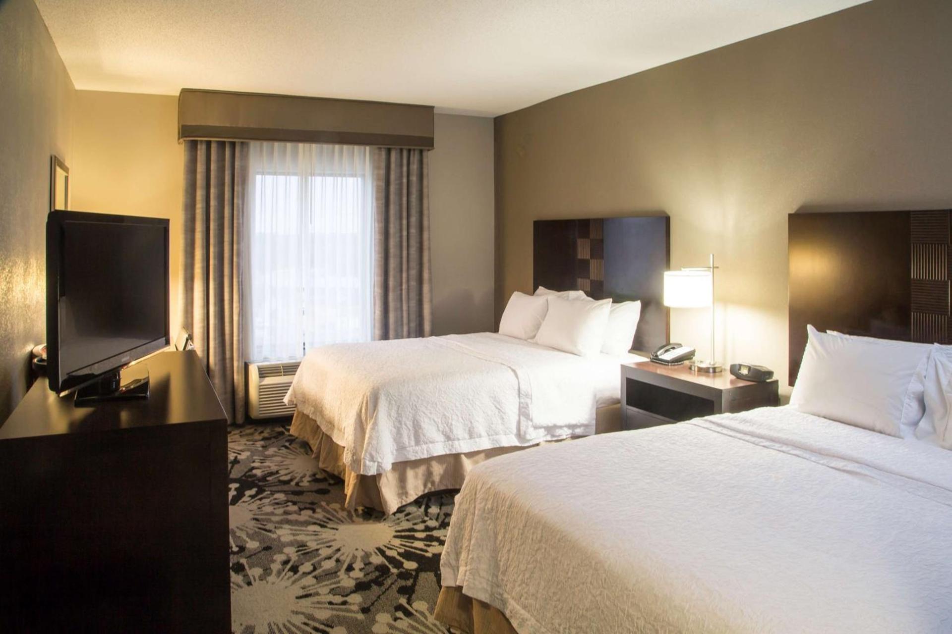 Hampton Inn Oxford/Conference Center photo 59