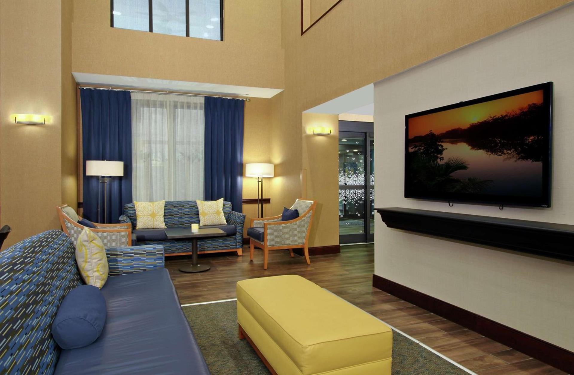 Hampton Inn & Suites Murray photo 6