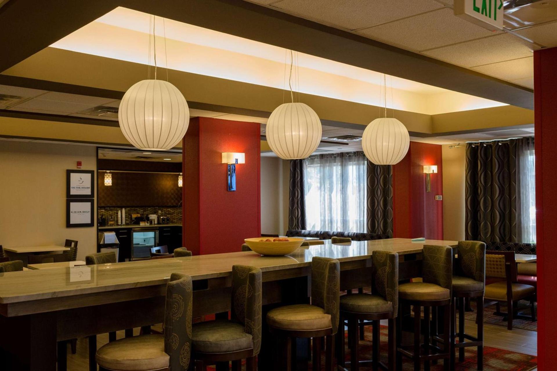 Hampton Inn Oxford-West photo 7