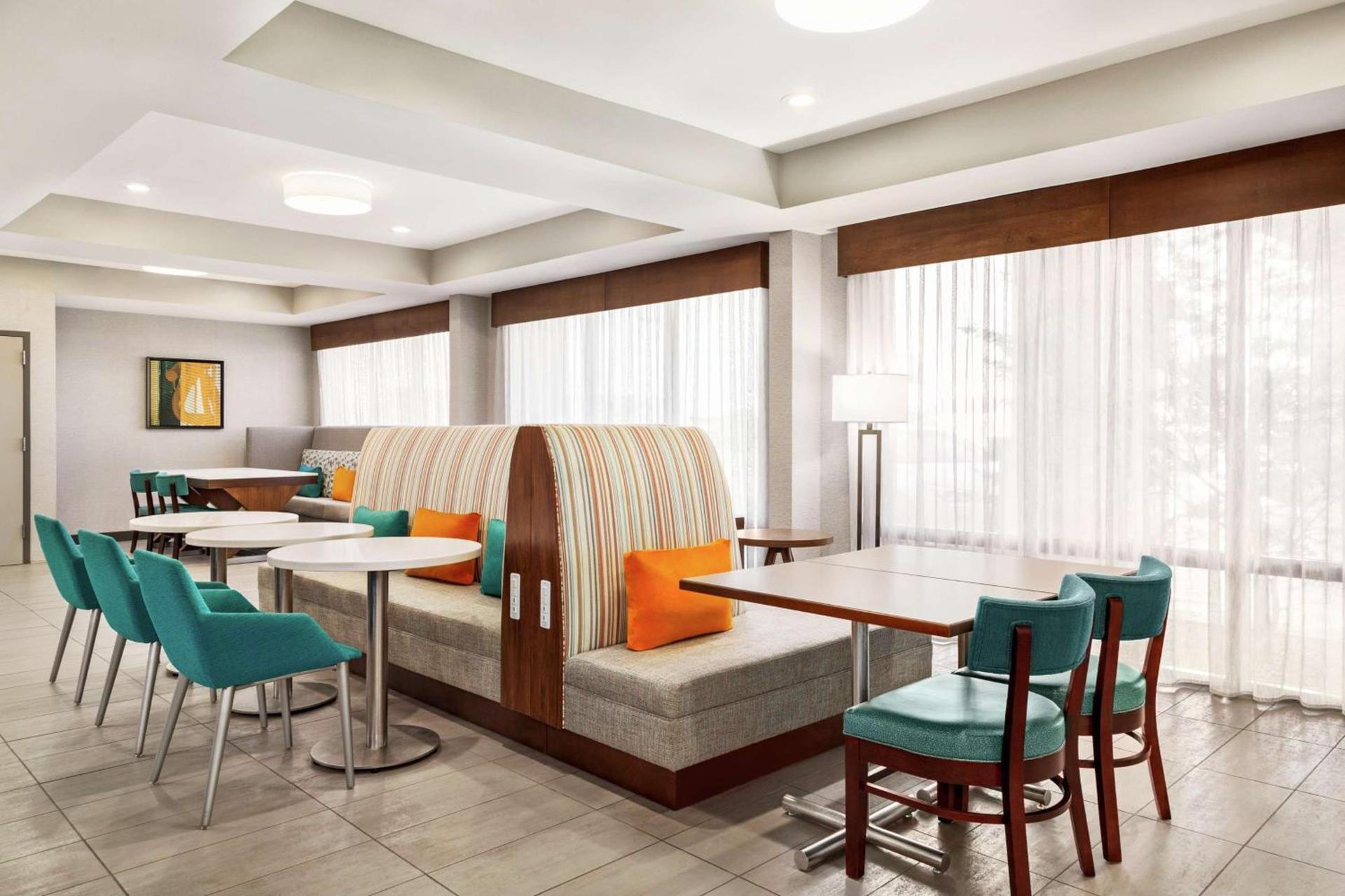 Hampton Inn Paris photo 17