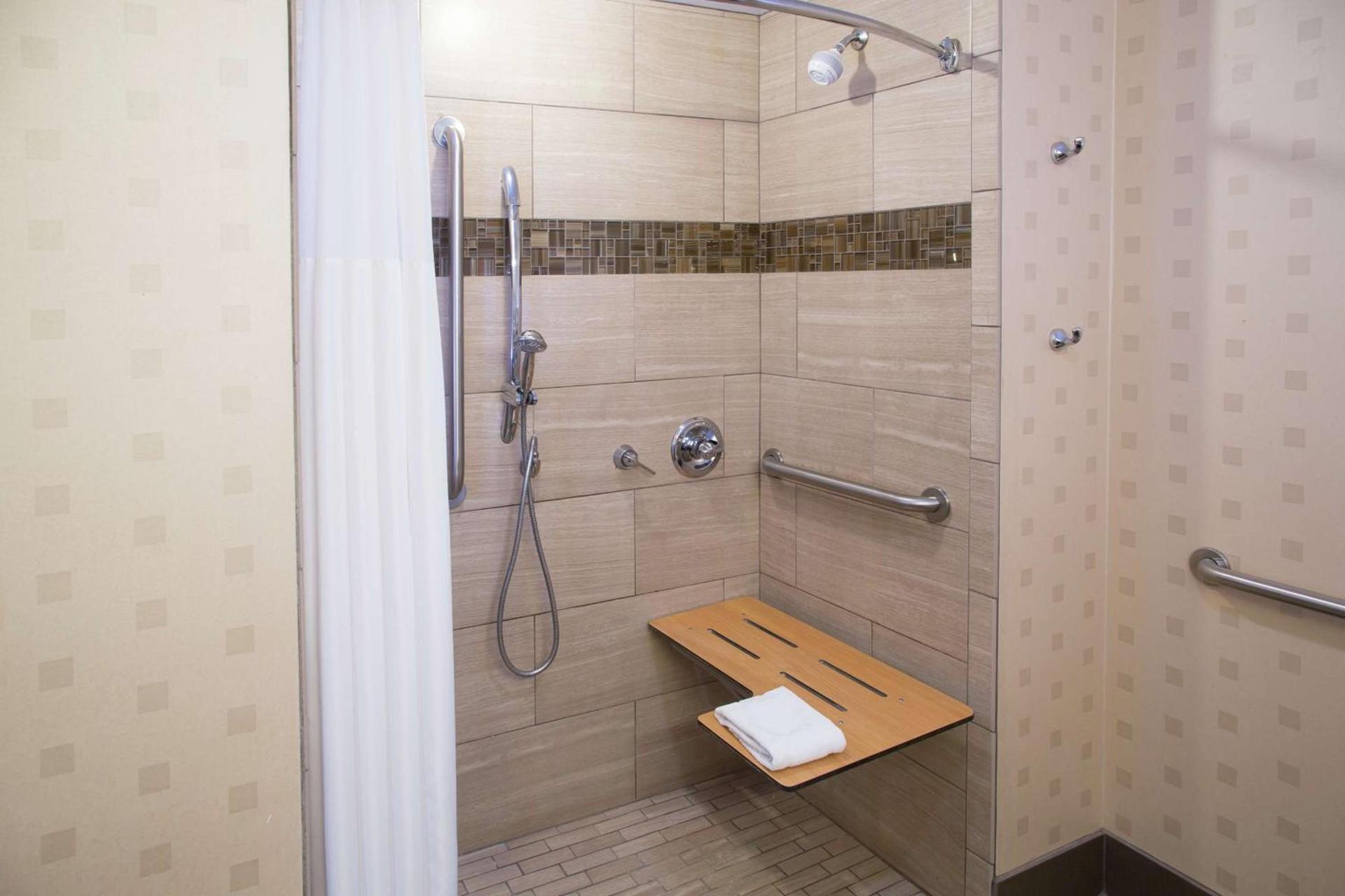 Hampton Inn Oxford-West photo 29
