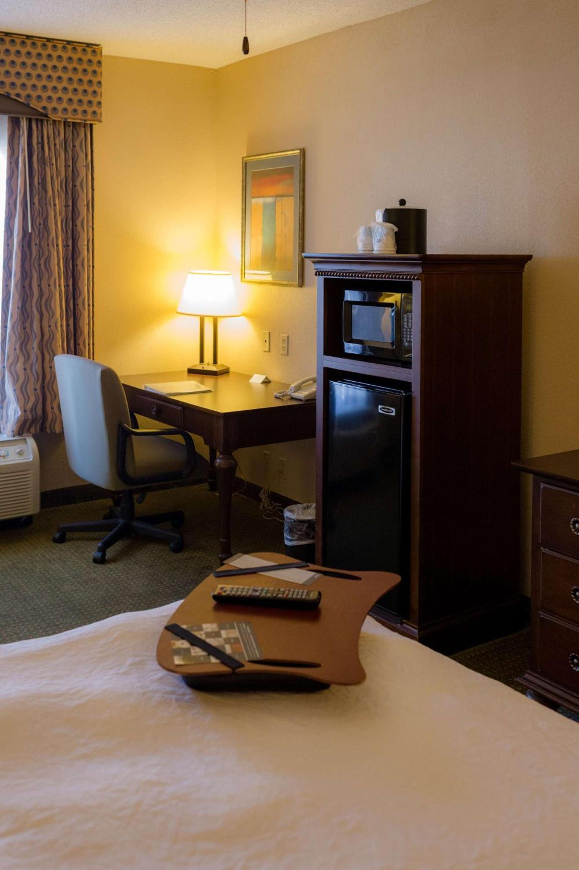 Hampton Inn Oxford-West photo 44