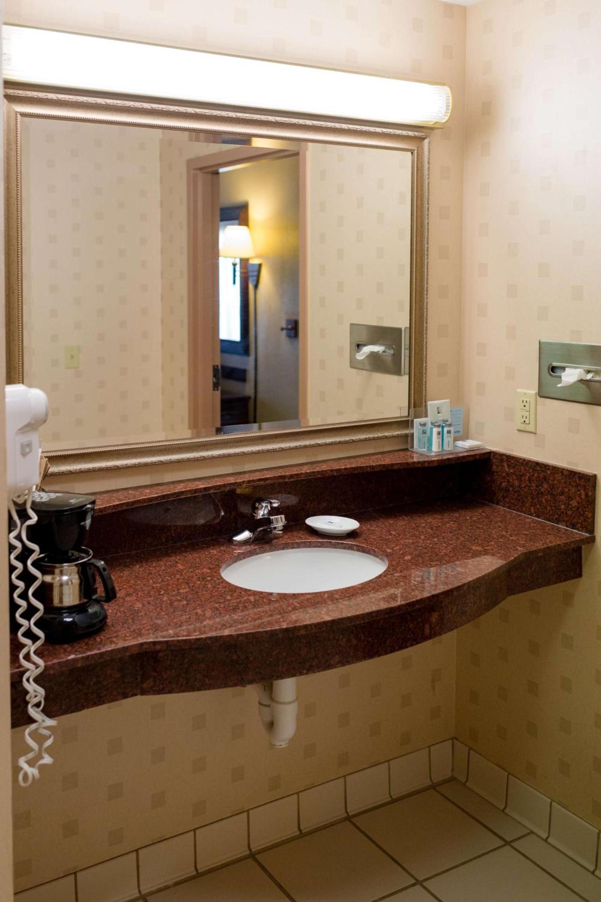 Hampton Inn Oxford-West photo 50