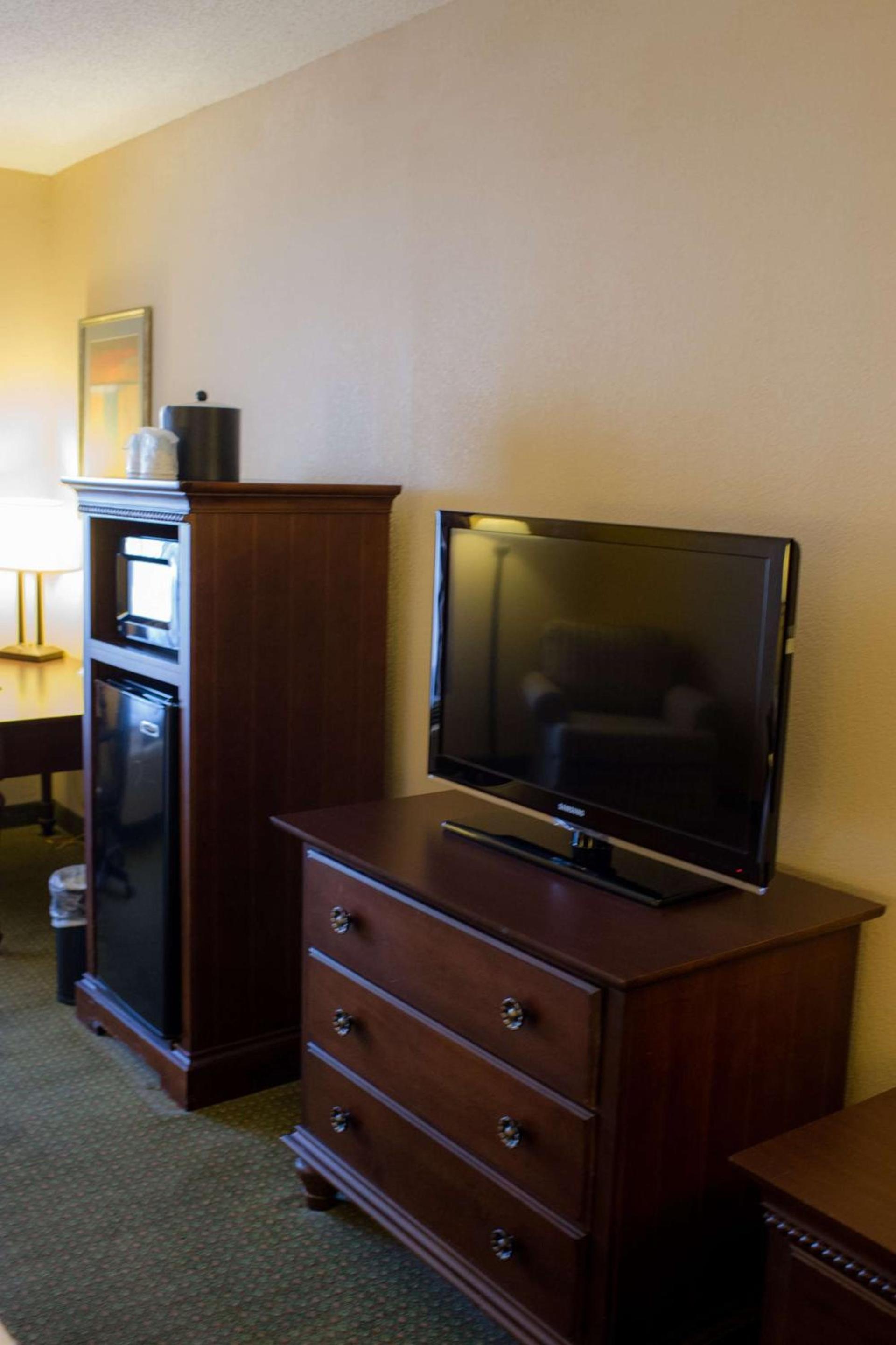 Hampton Inn Oxford-West photo 58
