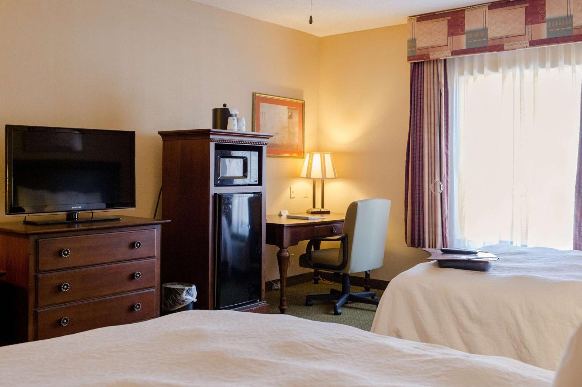 Hampton Inn Oxford-West photo 61