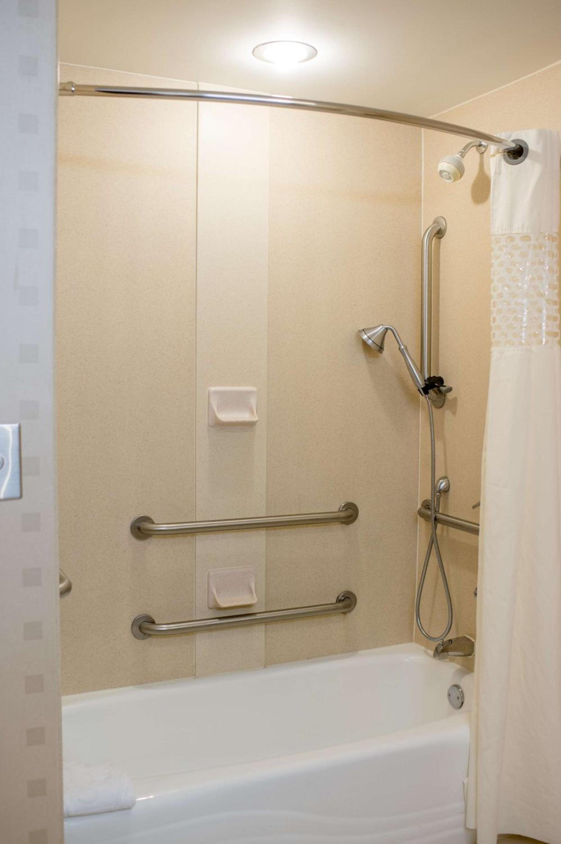 Hampton Inn Oxford-West photo 68