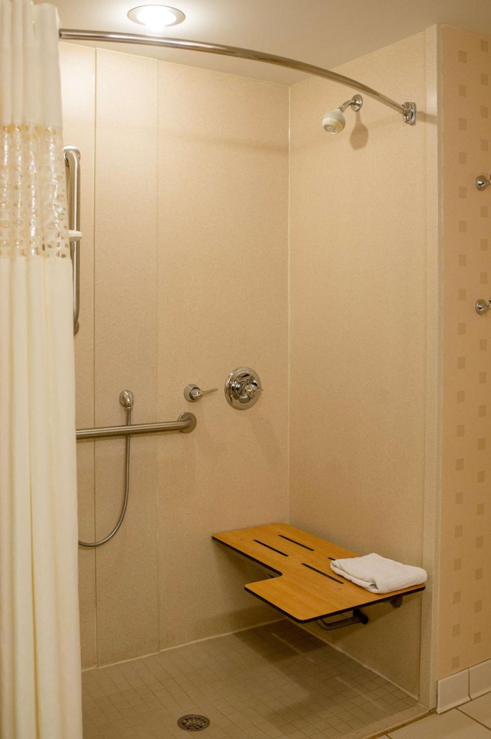 Hampton Inn Oxford-West photo 70