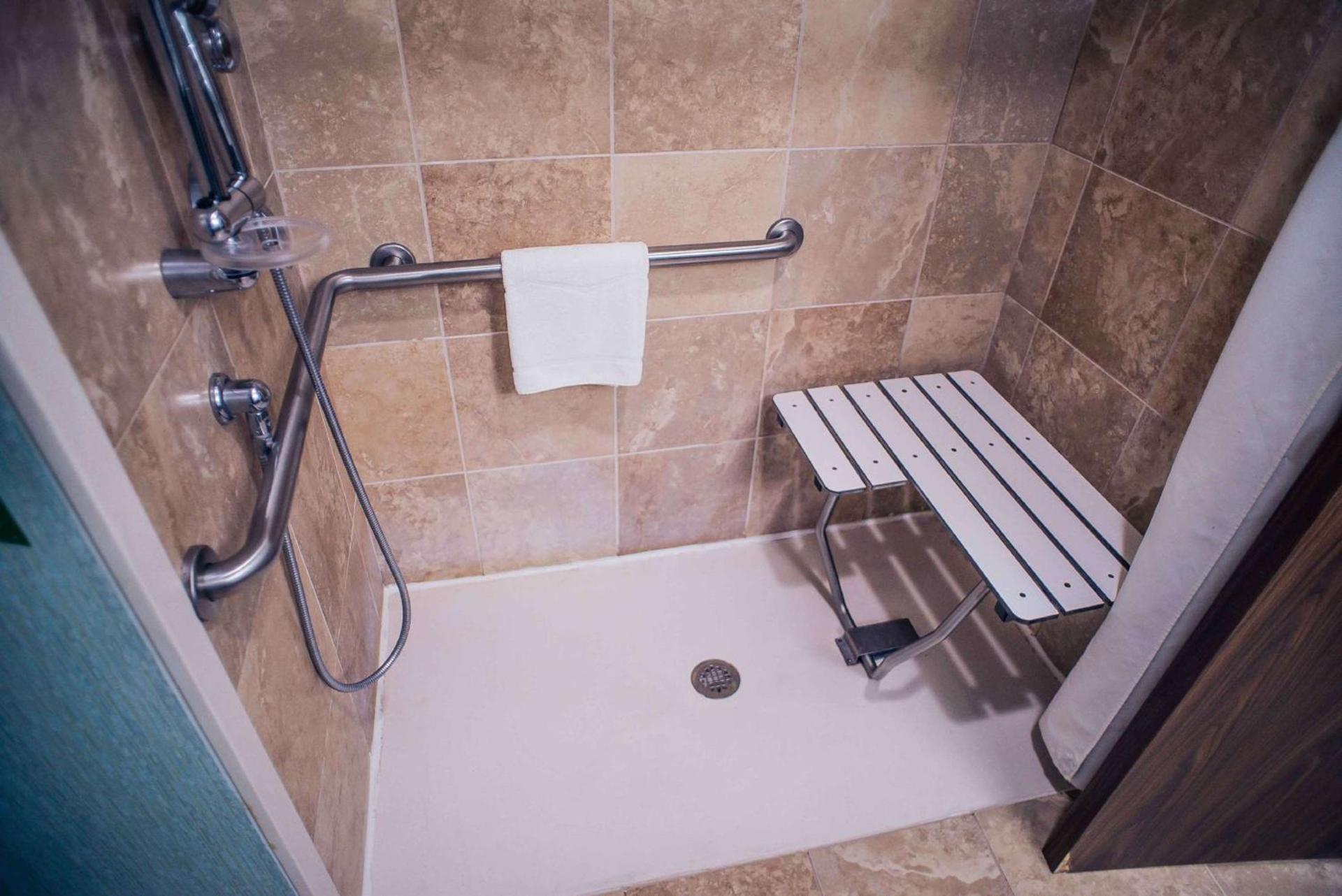 Hampton Inn - Monticello photo 37