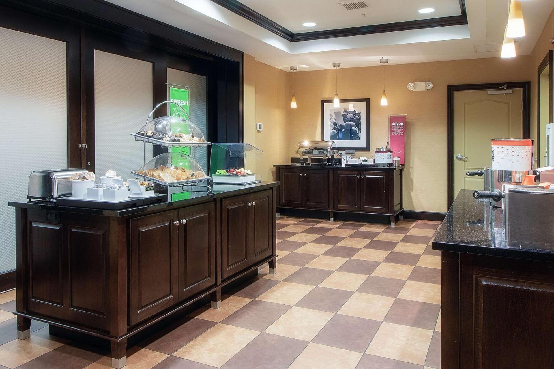 Hampton Inn Oxford/Miami University Area photo 9