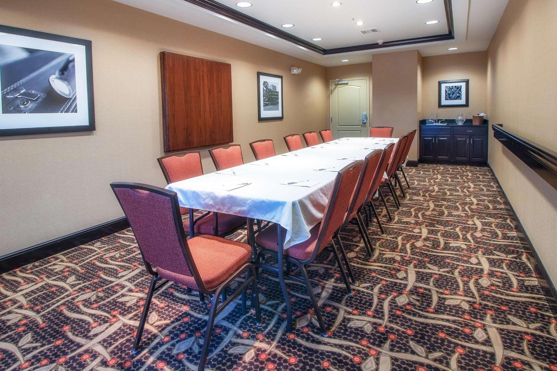 Hampton Inn Oxford/Miami University Area photo 24