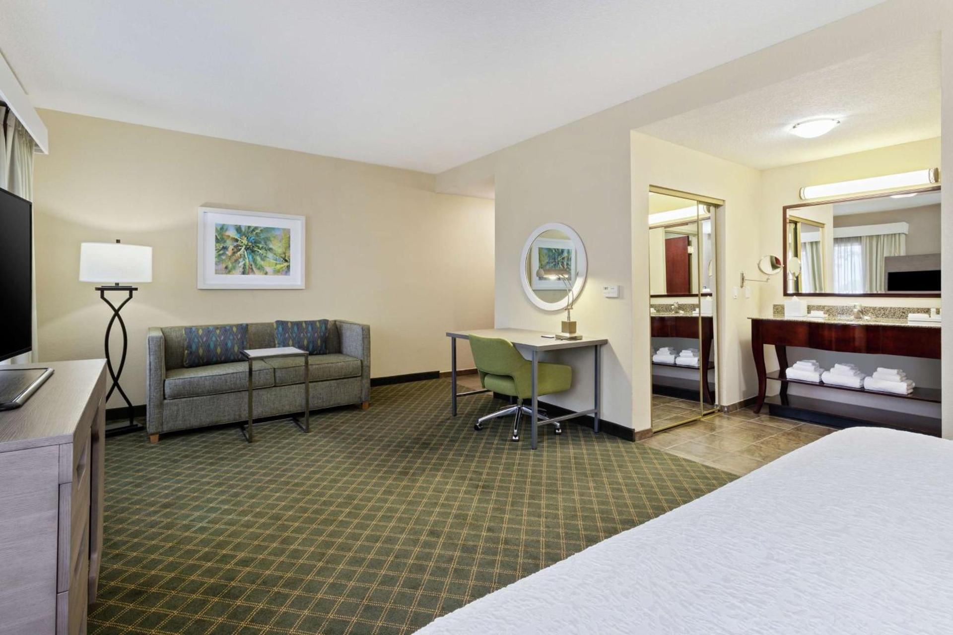 Hampton Inn West Palm Beach-Lake Worth-Turnpike photo 26