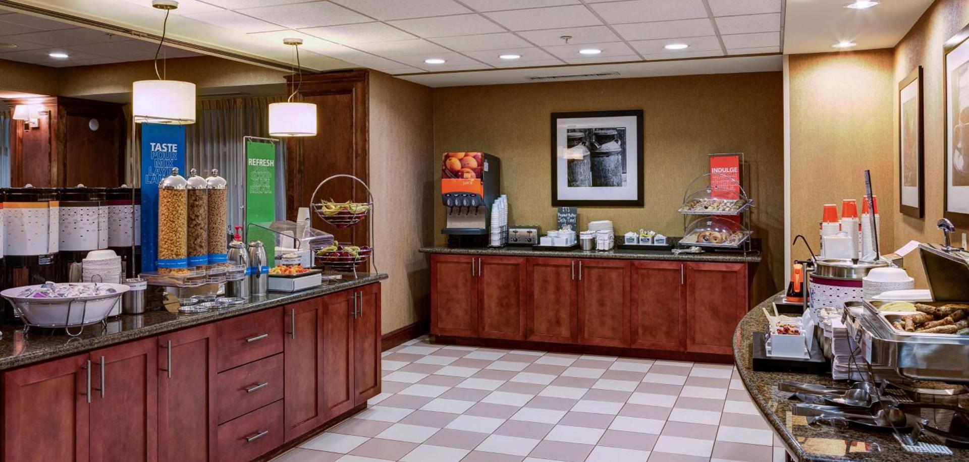 Hampton Inn Pendleton photo 4