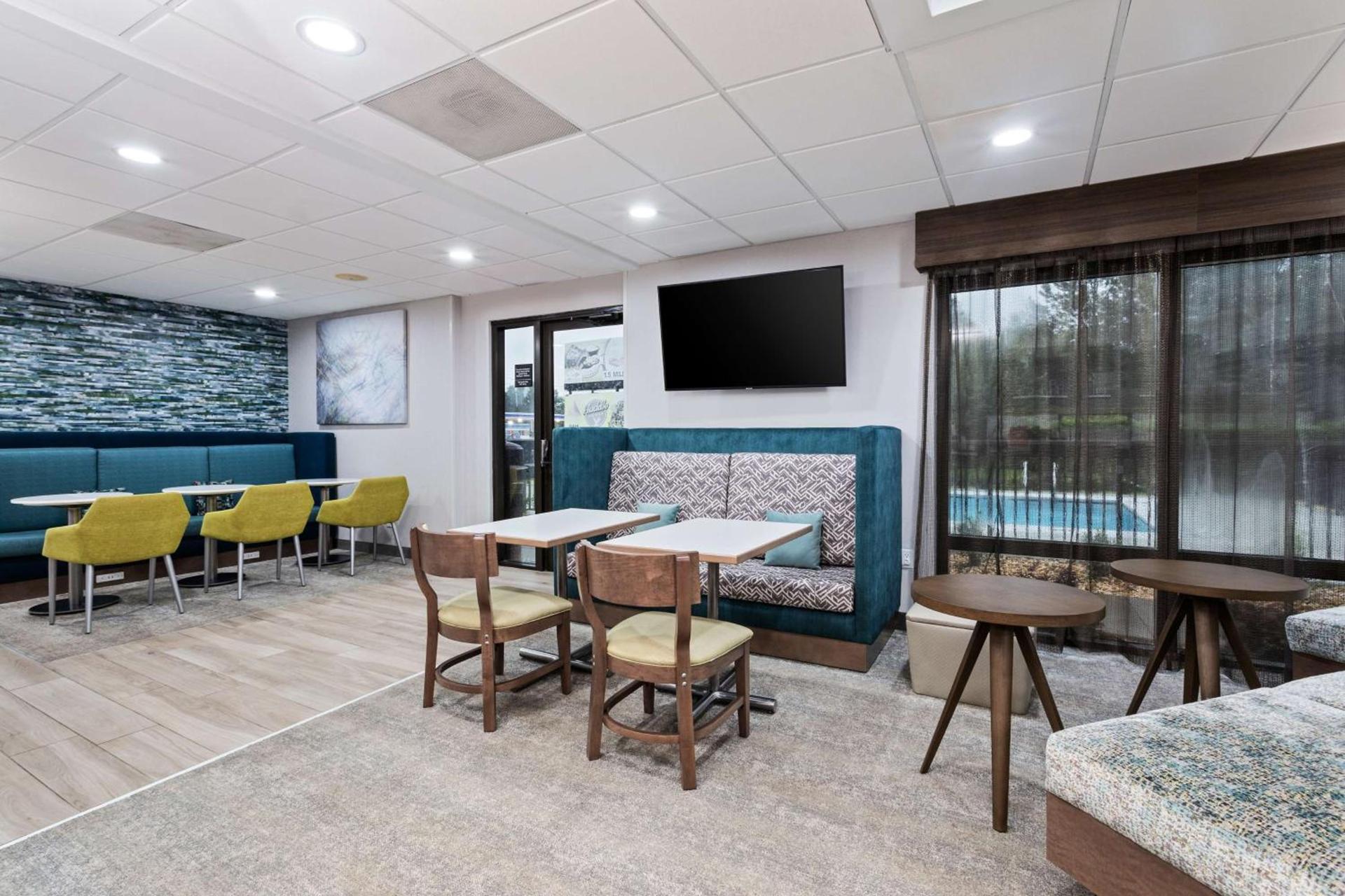Hampton Inn Perry photo 5