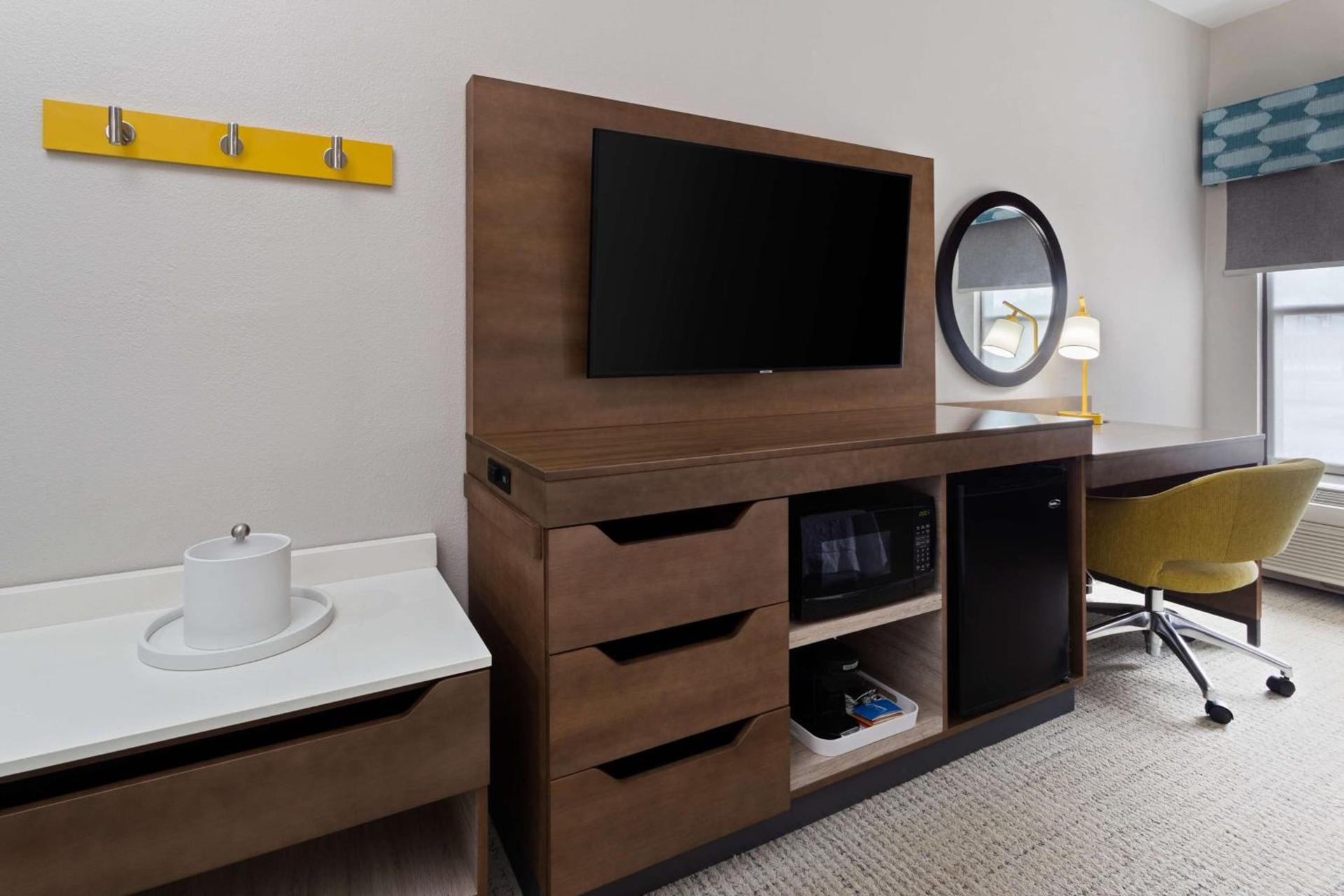 Hampton Inn Perry photo 23